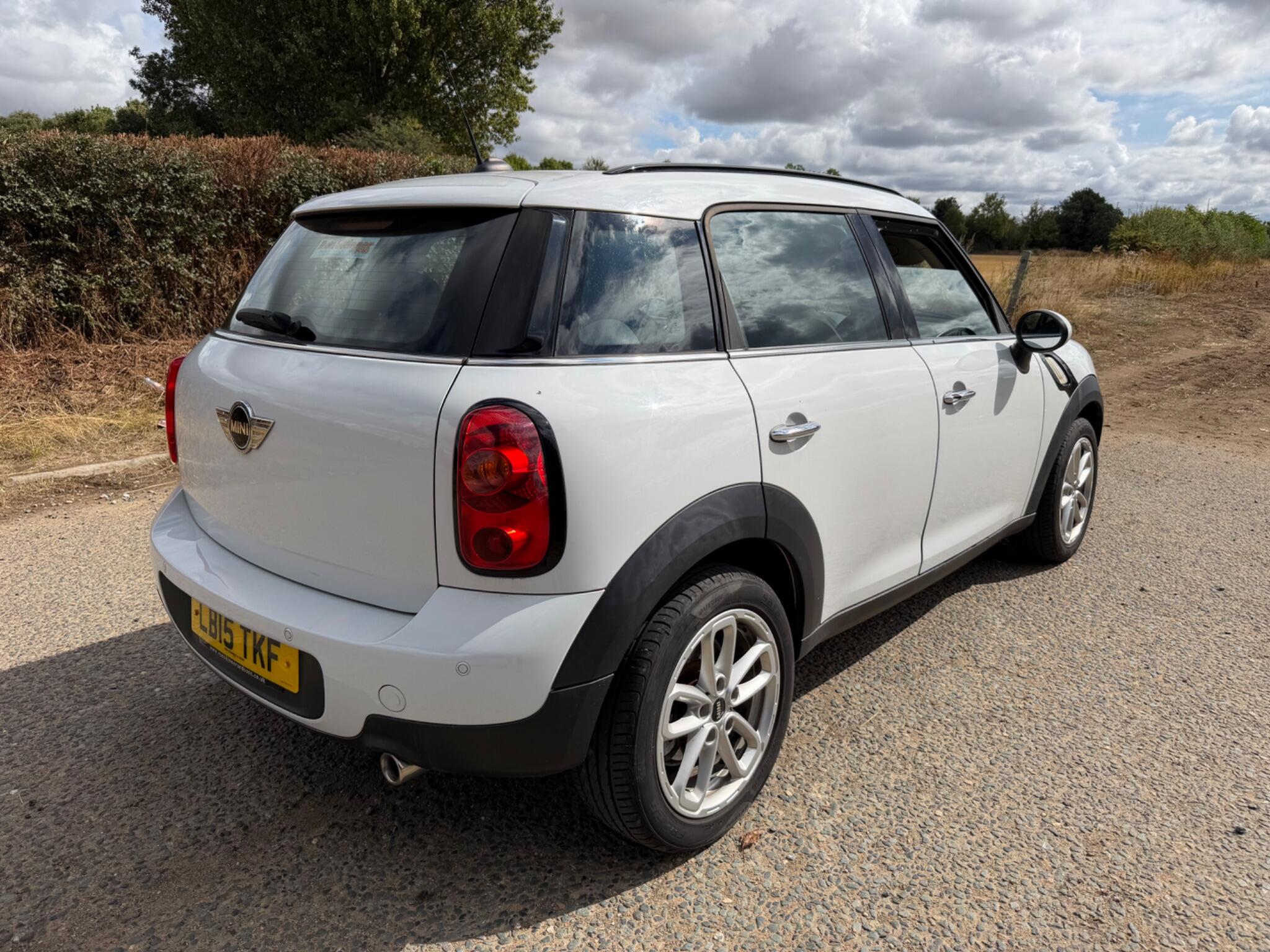 Mini Countryman view 35