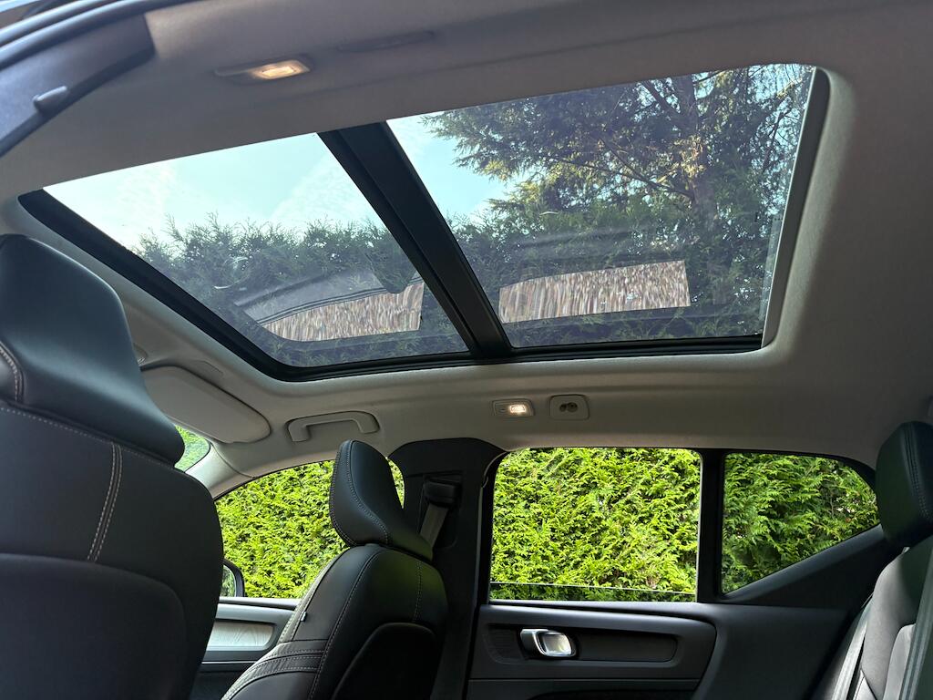 Volvo XC40 view 31