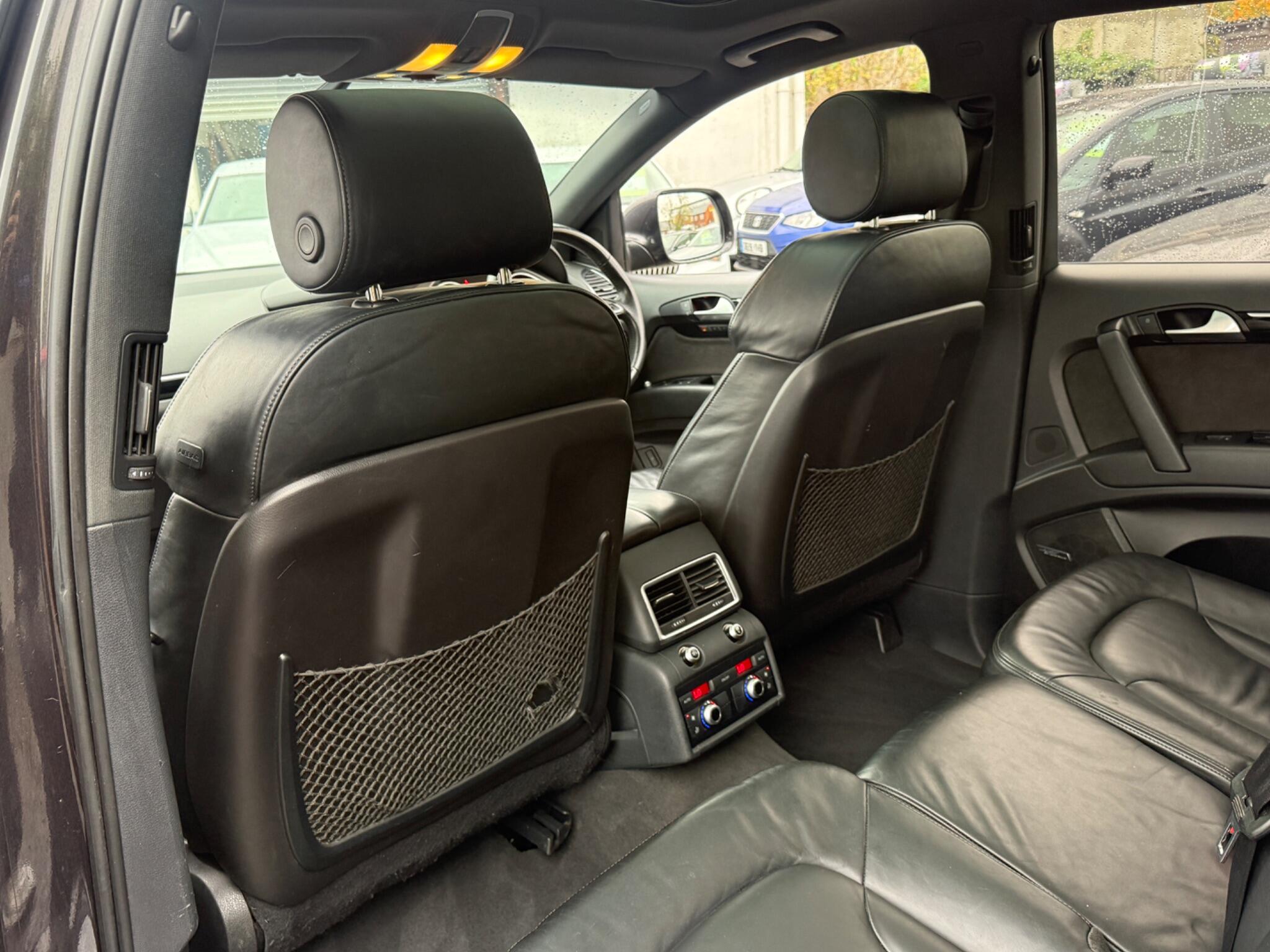 Audi Q7 - Image 64