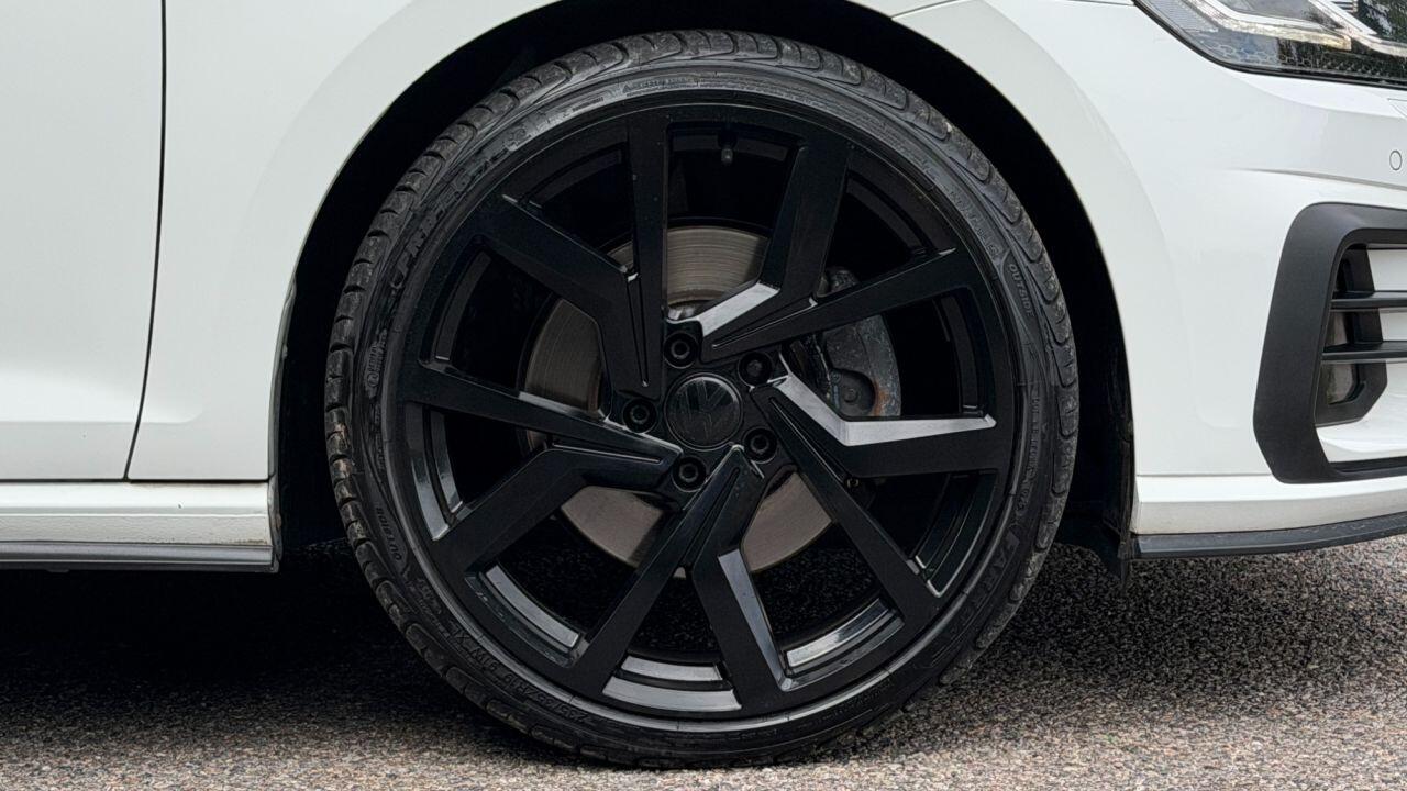 Volkswagen Golf view 47