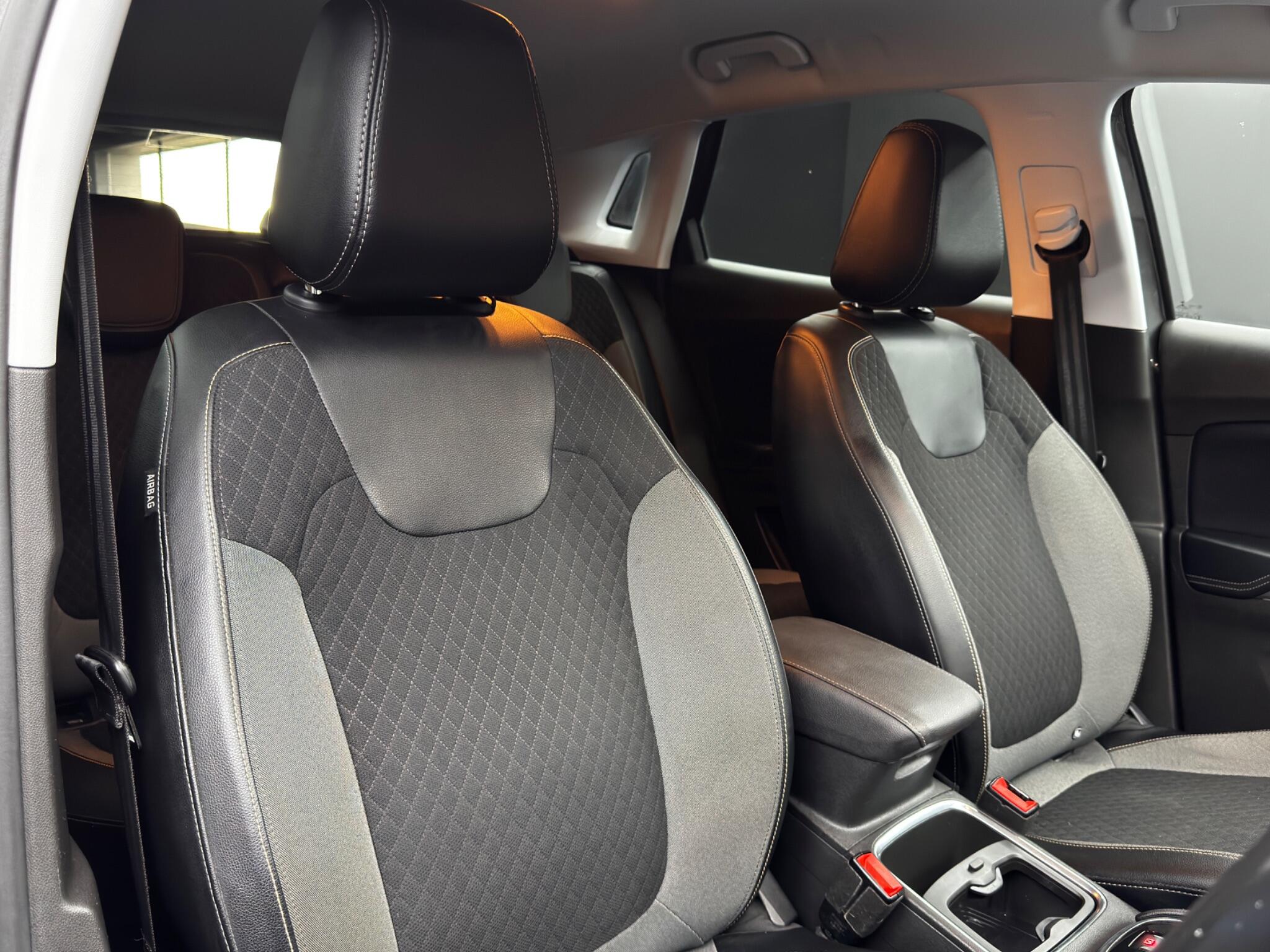 Vauxhall Grandland X view 12