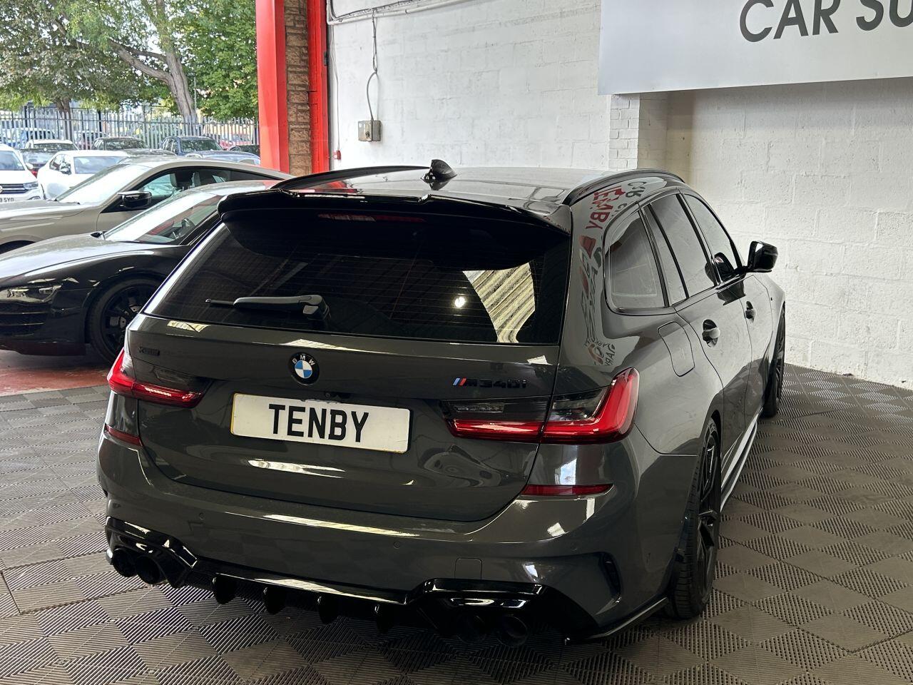 BMW 3 Series view 10