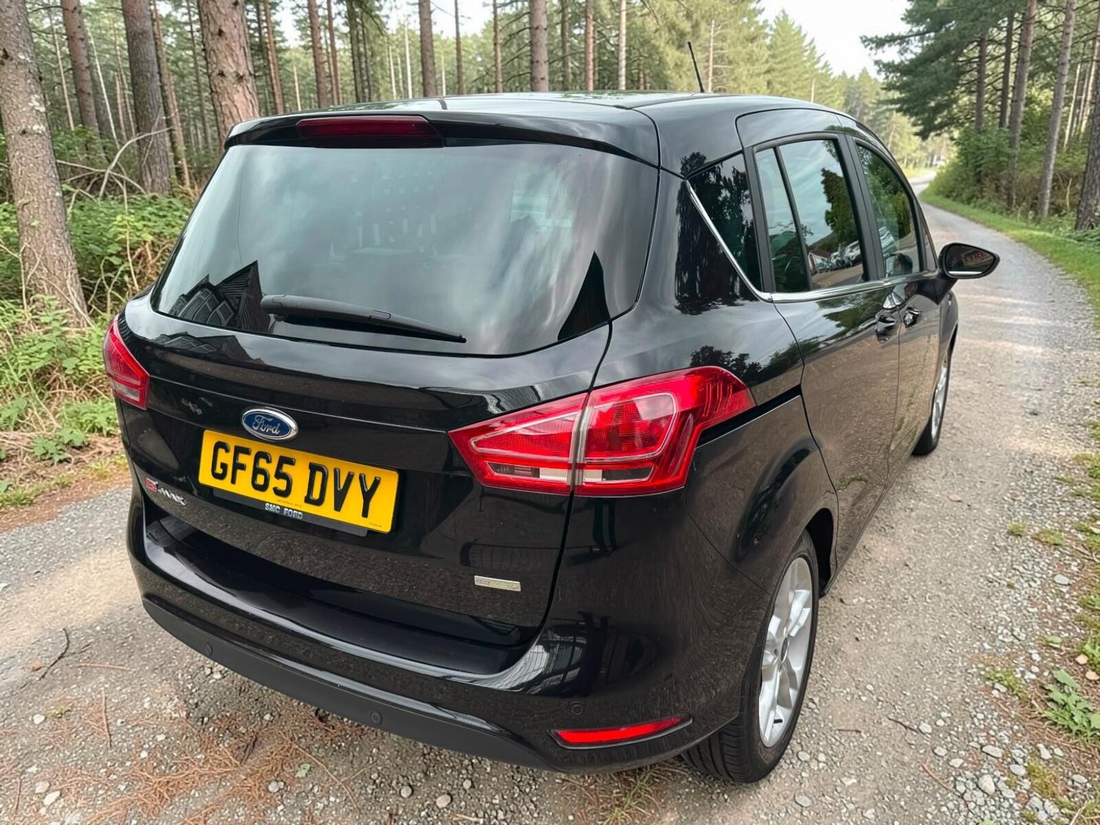 Ford B-Max view 12