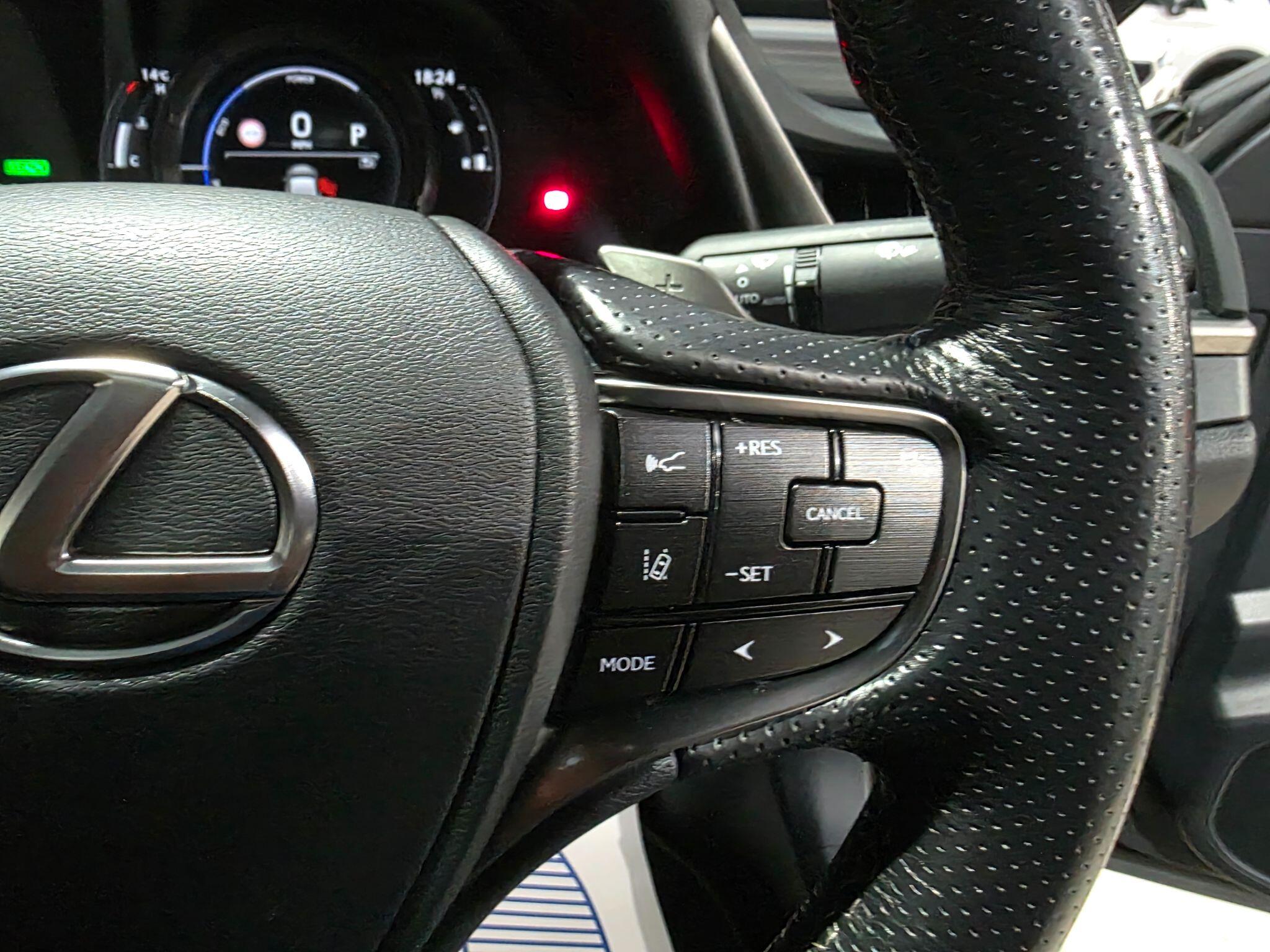 Lexus Es view 19
