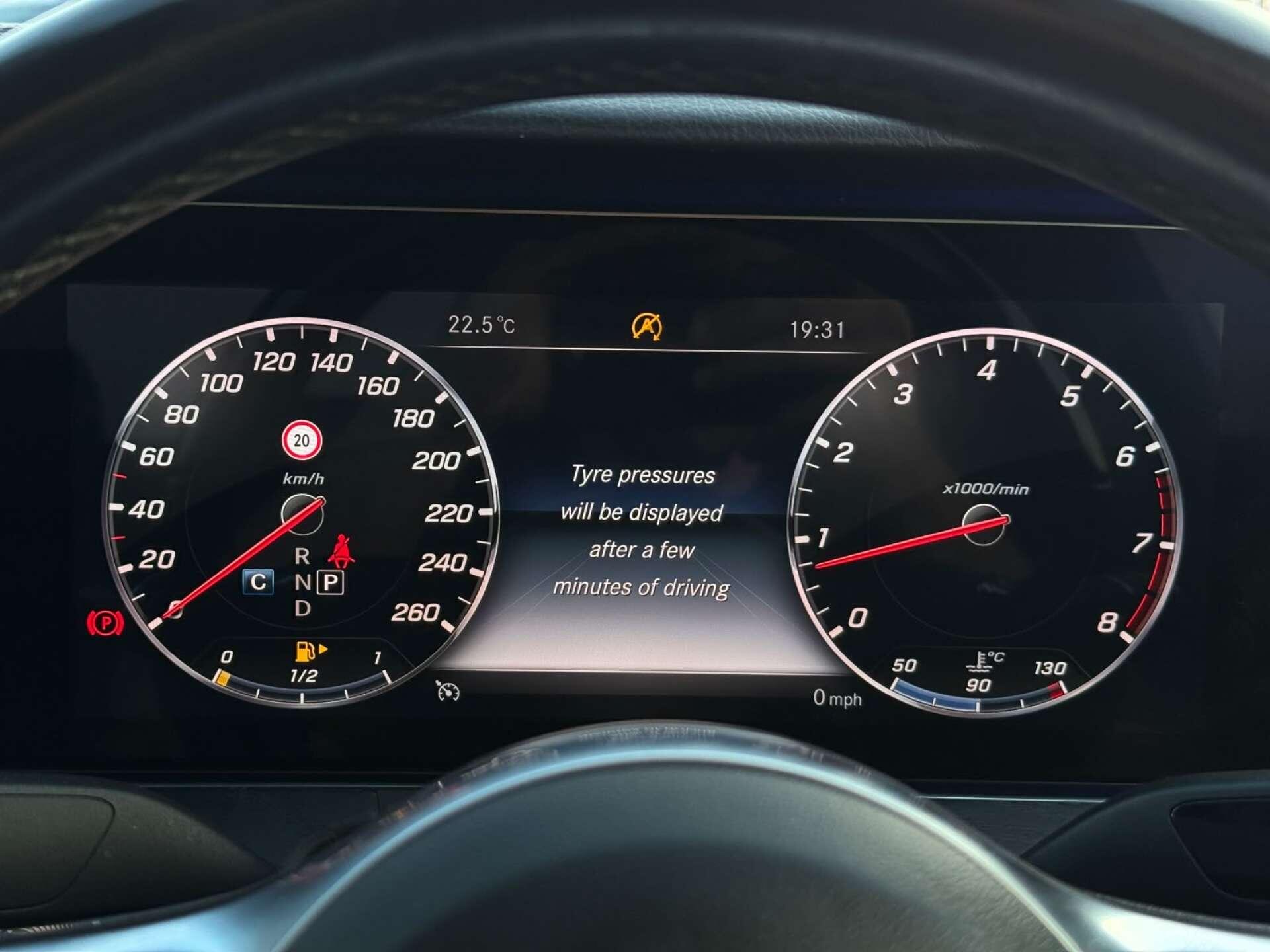 Mercedes-Benz E Class view 12