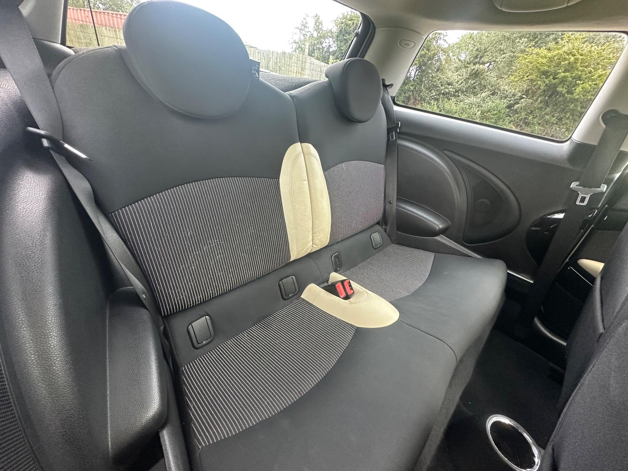 Mini Hatch view 34