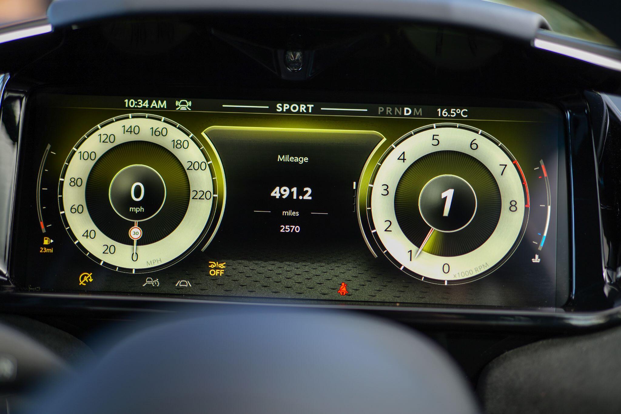 Aston Martin Vantage view 18