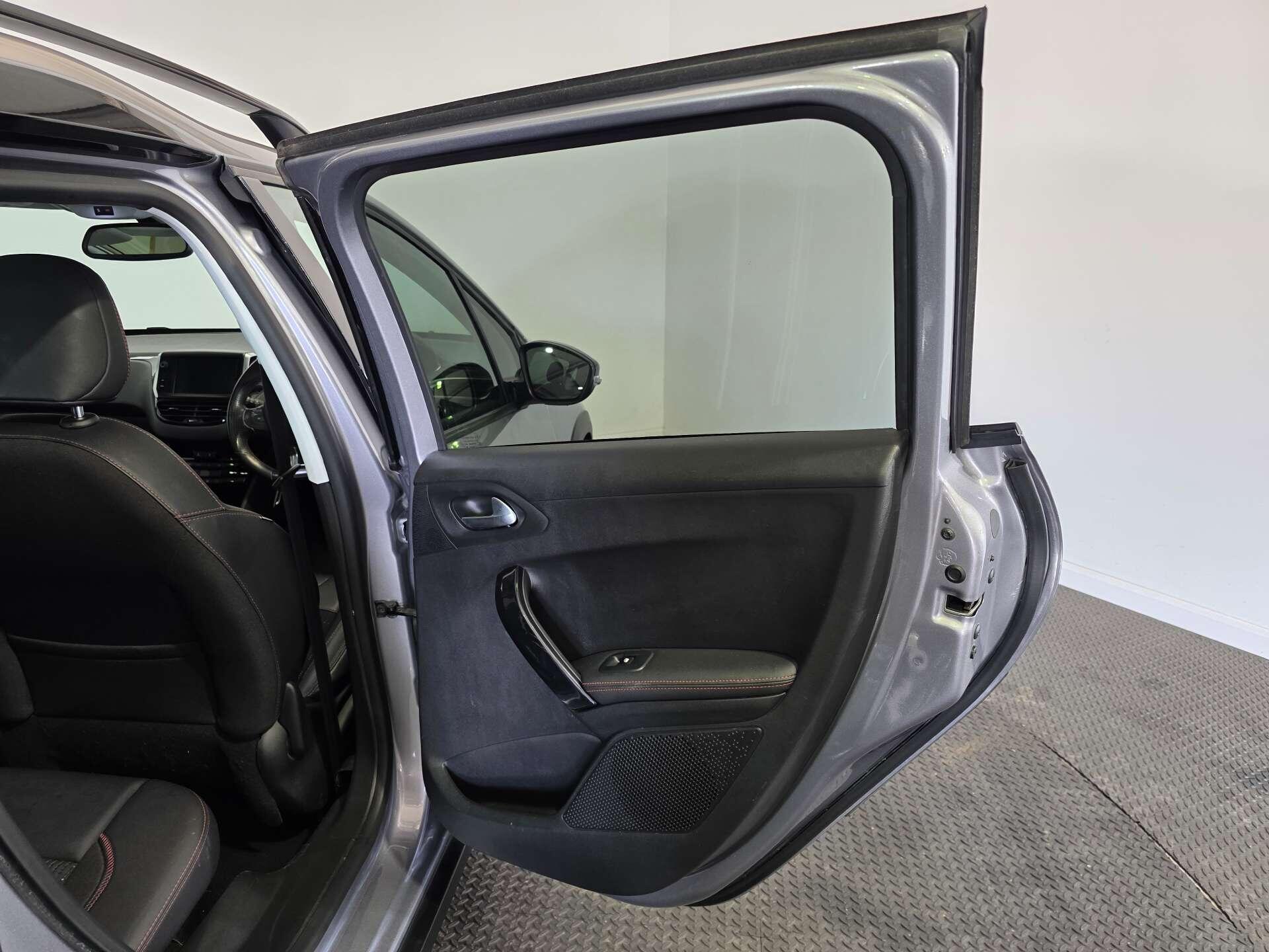 Peugeot 2008 view 38
