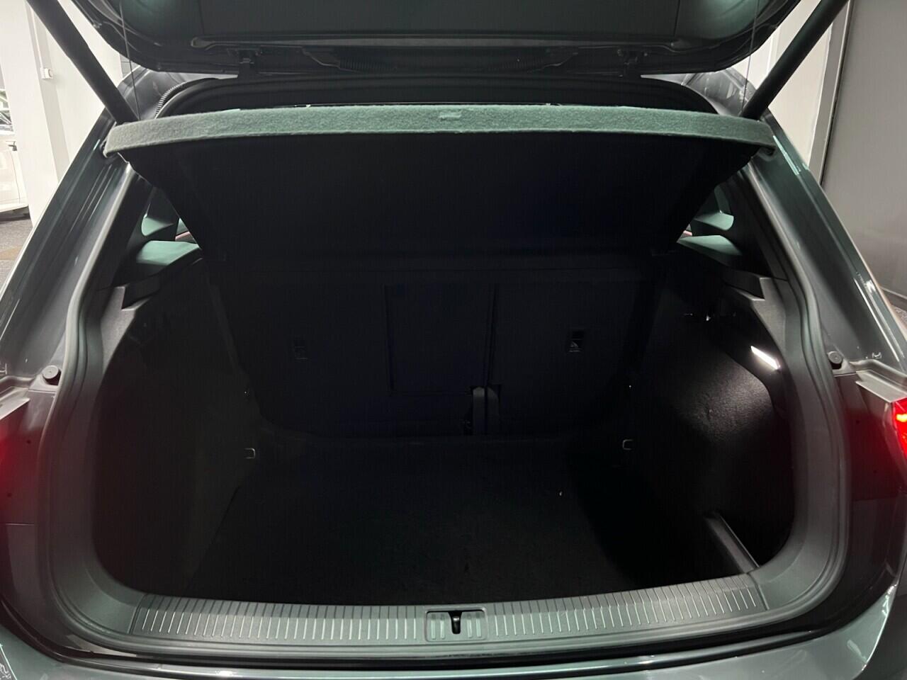 Volkswagen Tiguan view 49