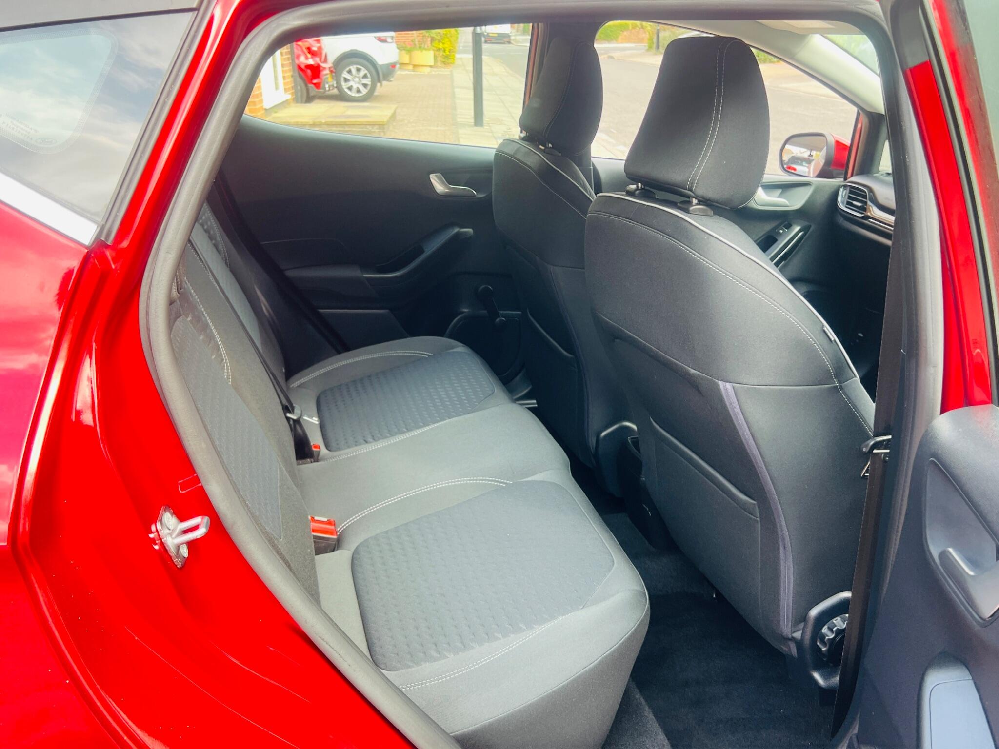 Ford Fiesta view 32