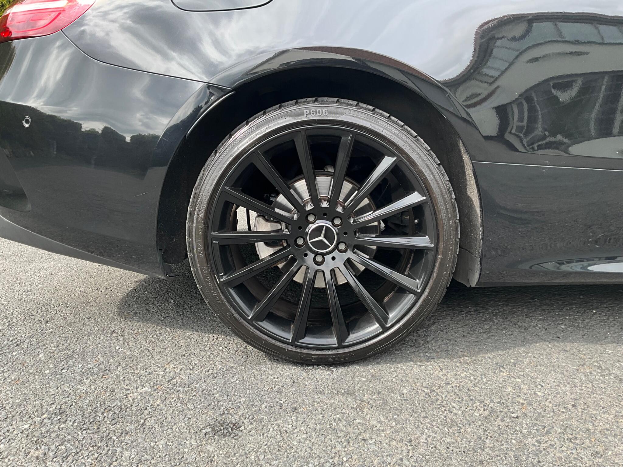Mercedes-Benz E Class view 19