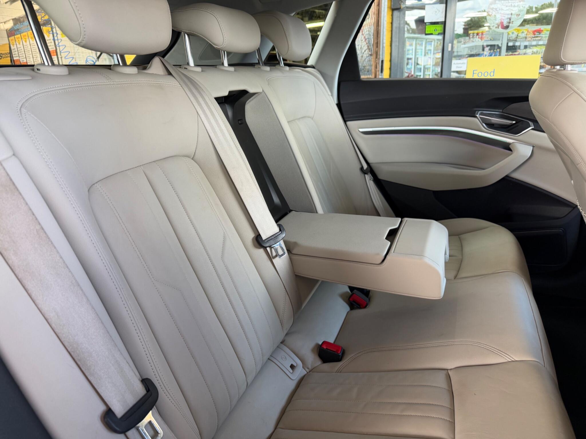 Audi E-Tron view 8