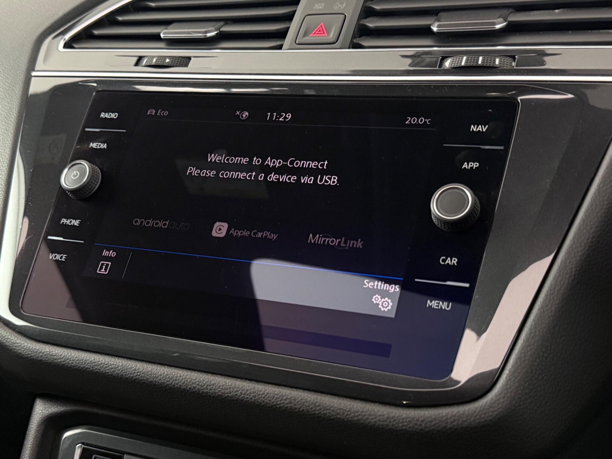 Volkswagen Tiguan Allspace view 24