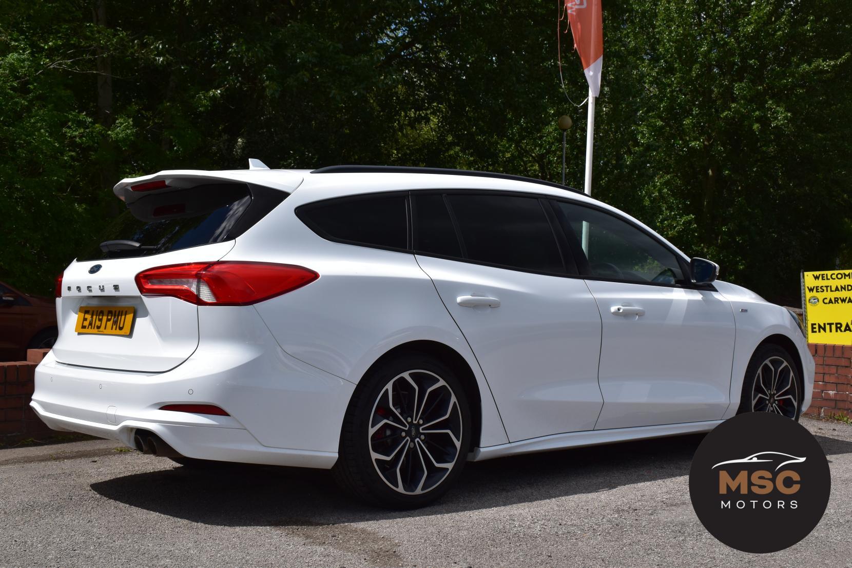 Ford Focus view 20