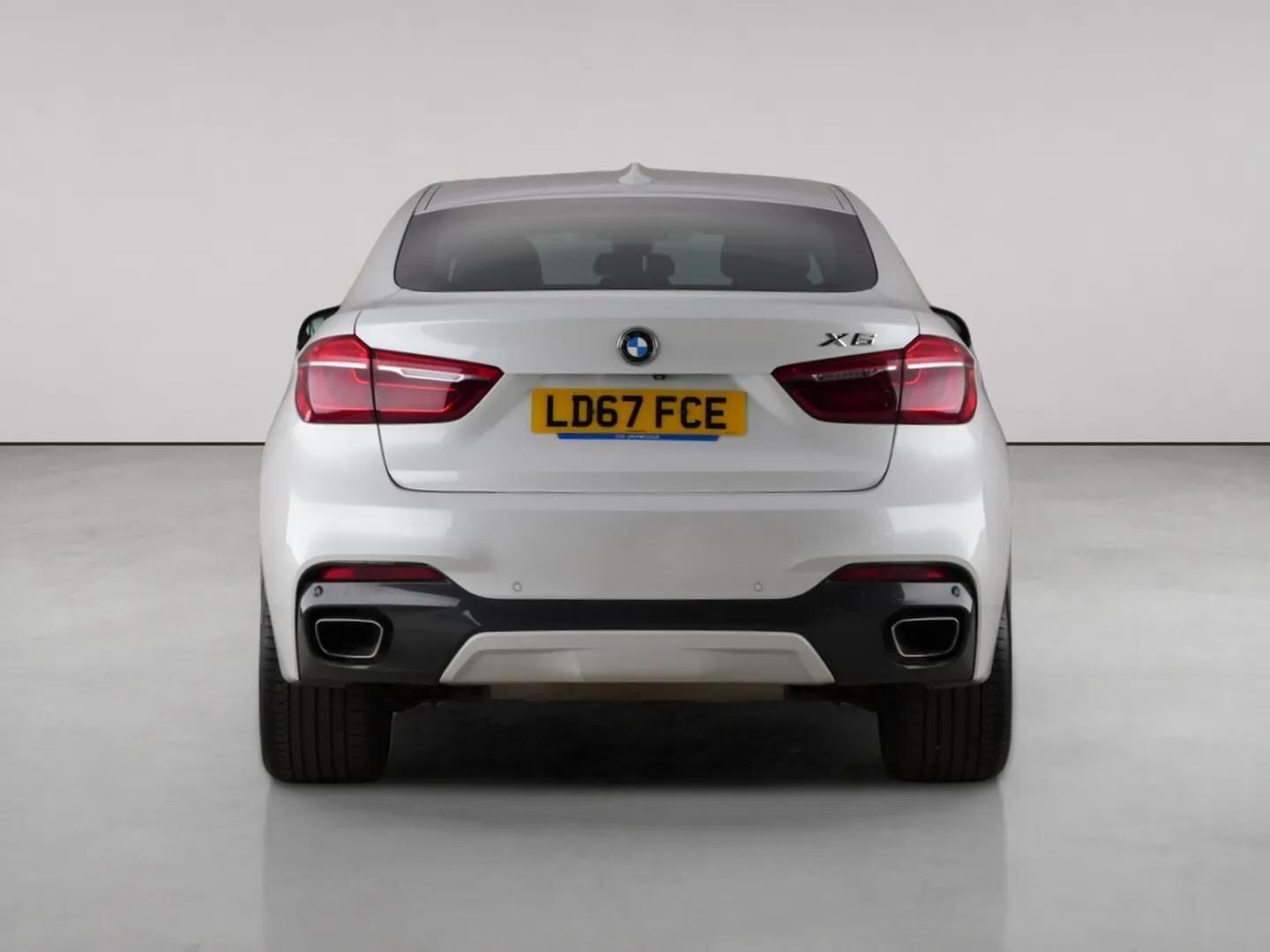 BMW X6 view 7