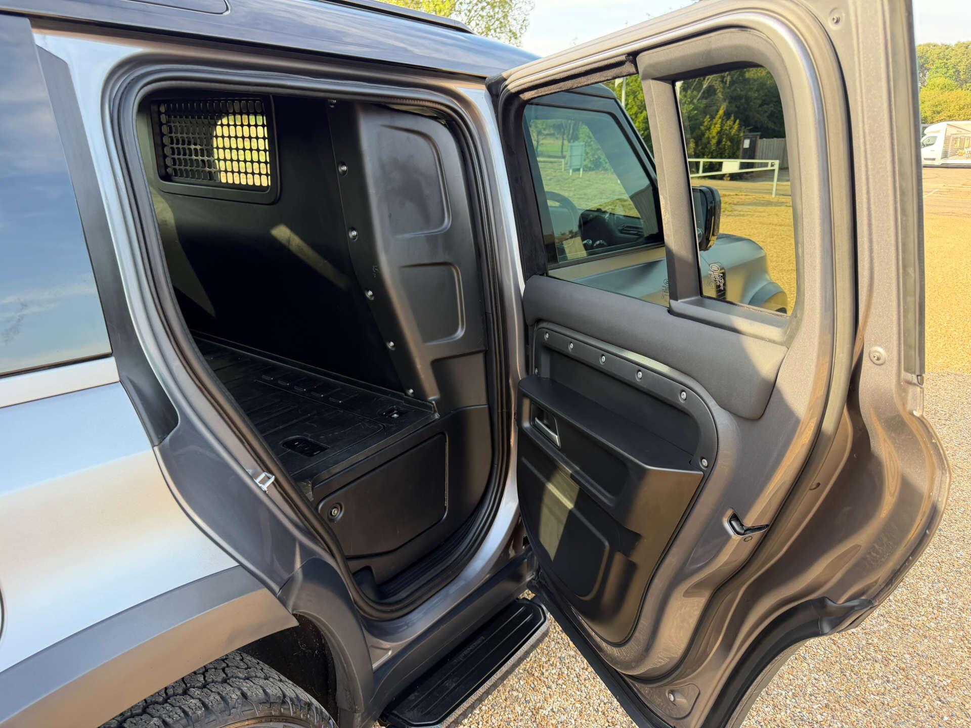 Land Rover Defender view 18