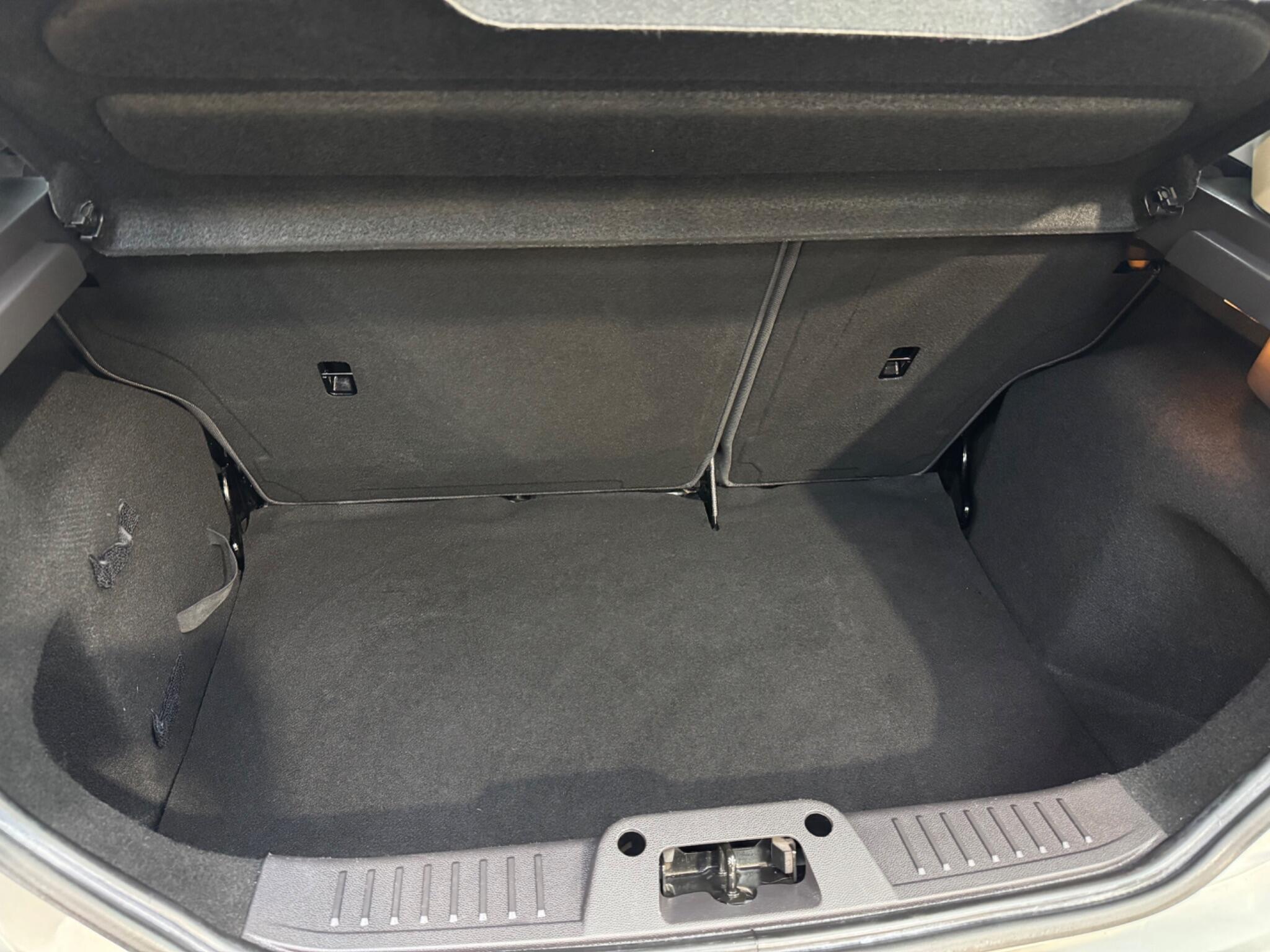 Ford Fiesta view 10