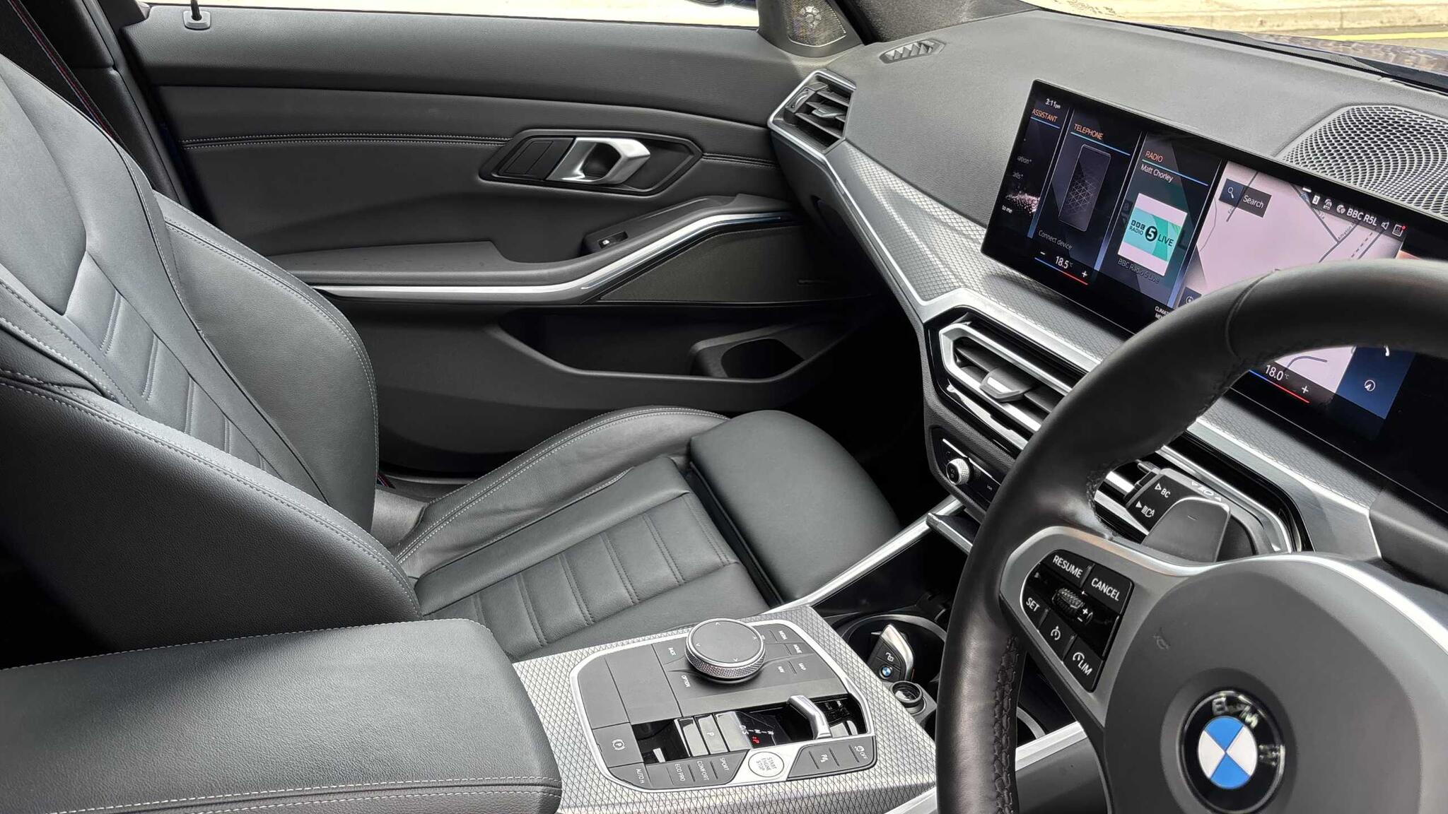 BMW 3 Series view 34
