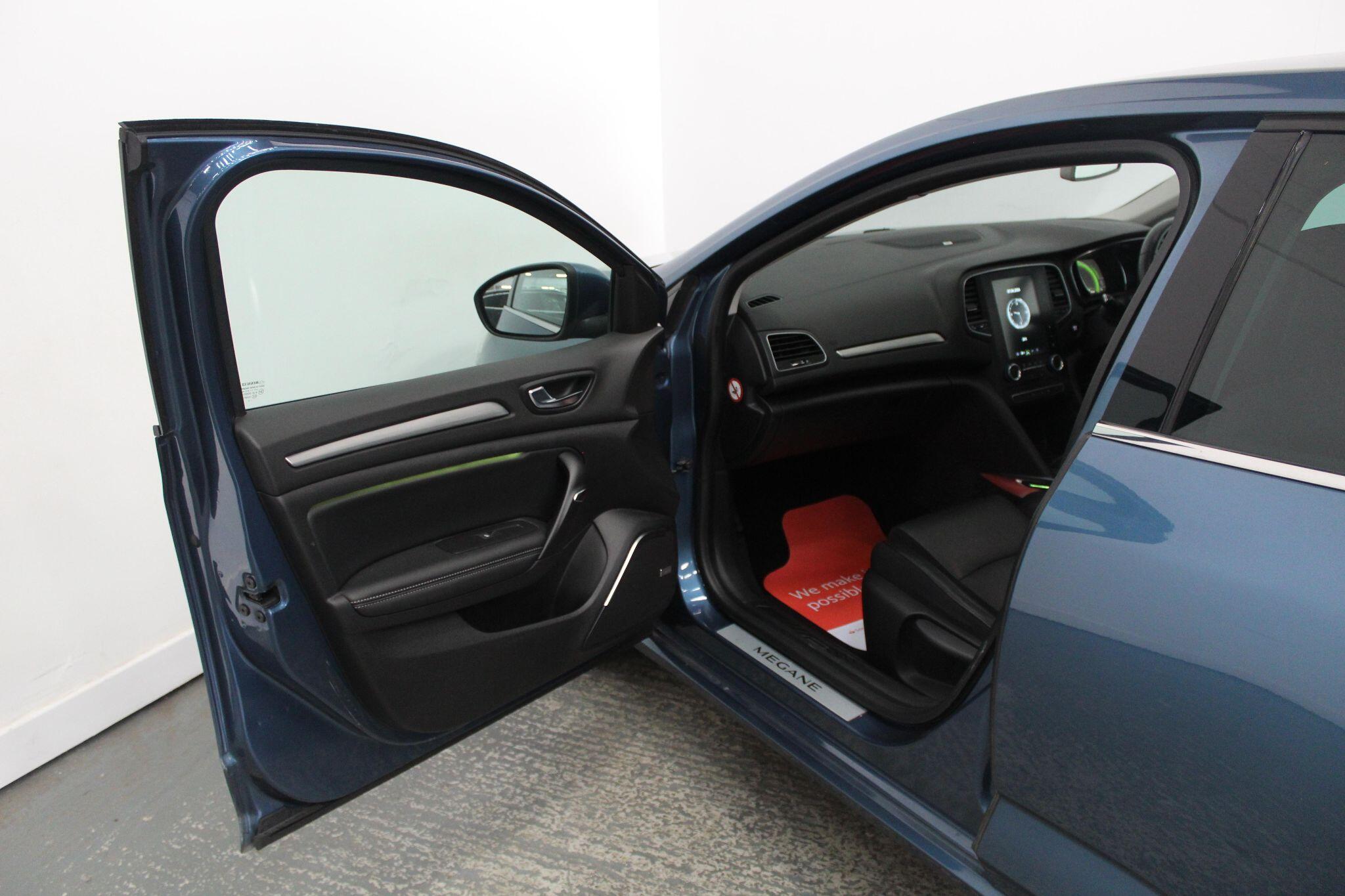 Renault Megane view 25