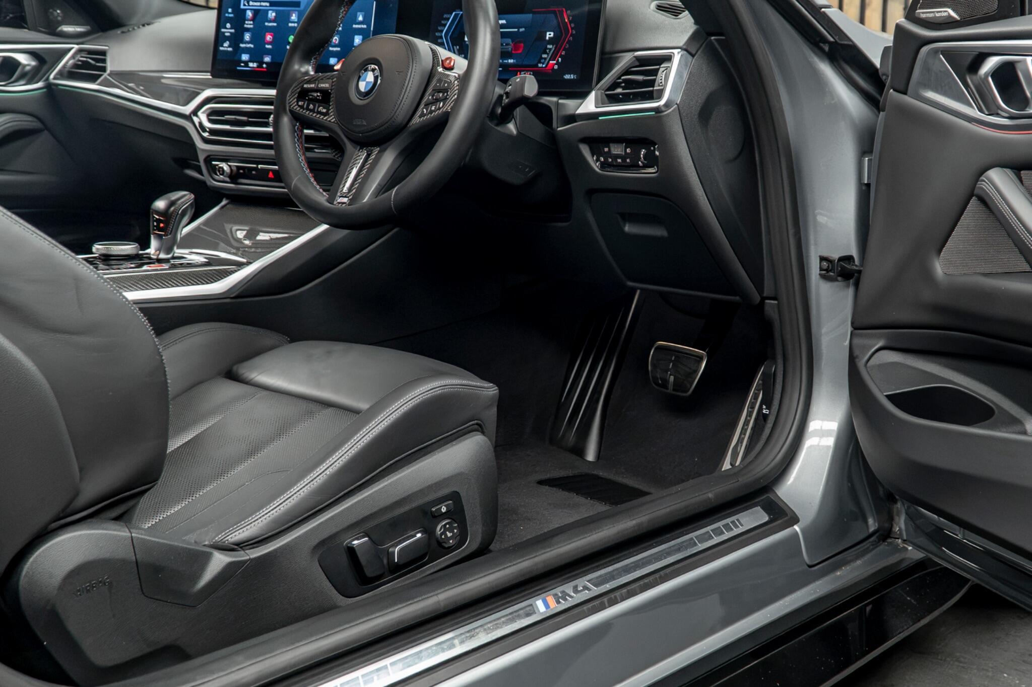 BMW M4 view 44