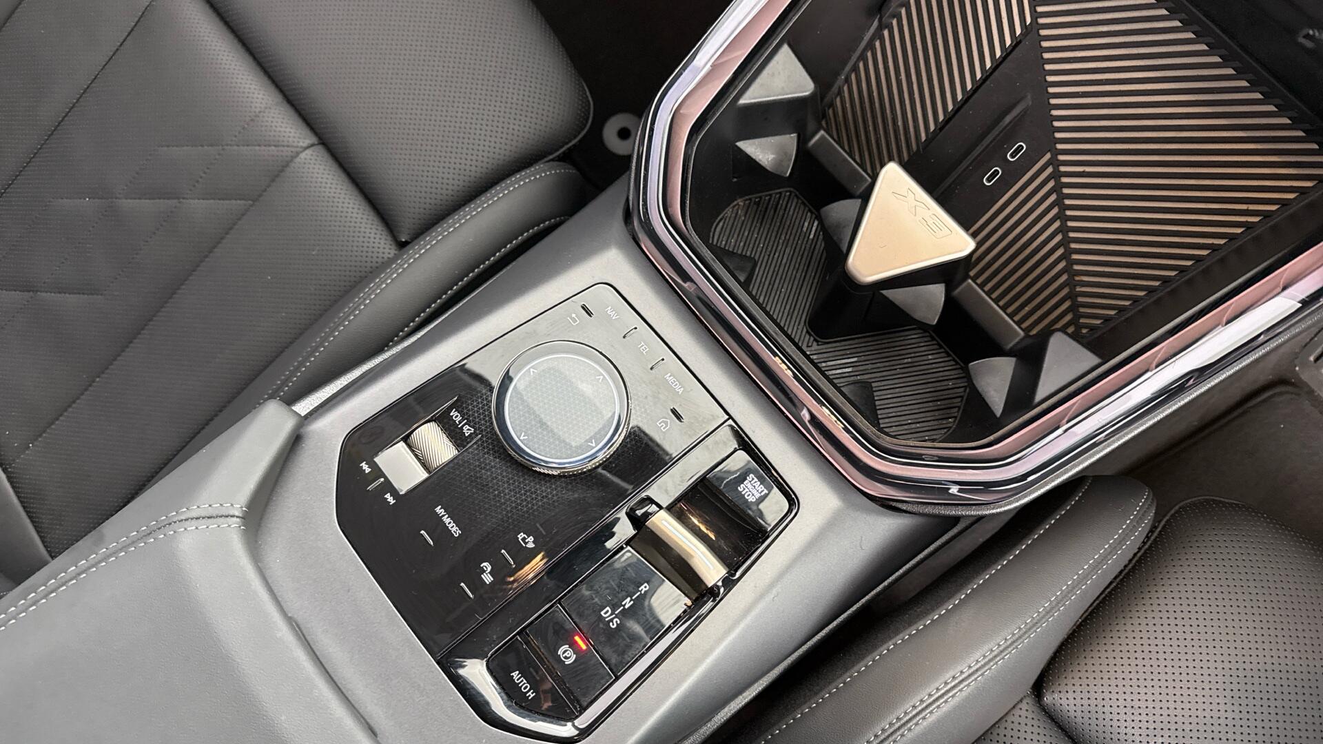 BMW X3 view 10