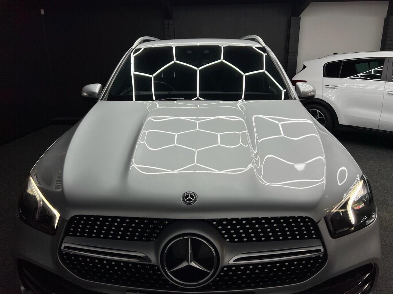 Mercedes-Benz Gle view 19