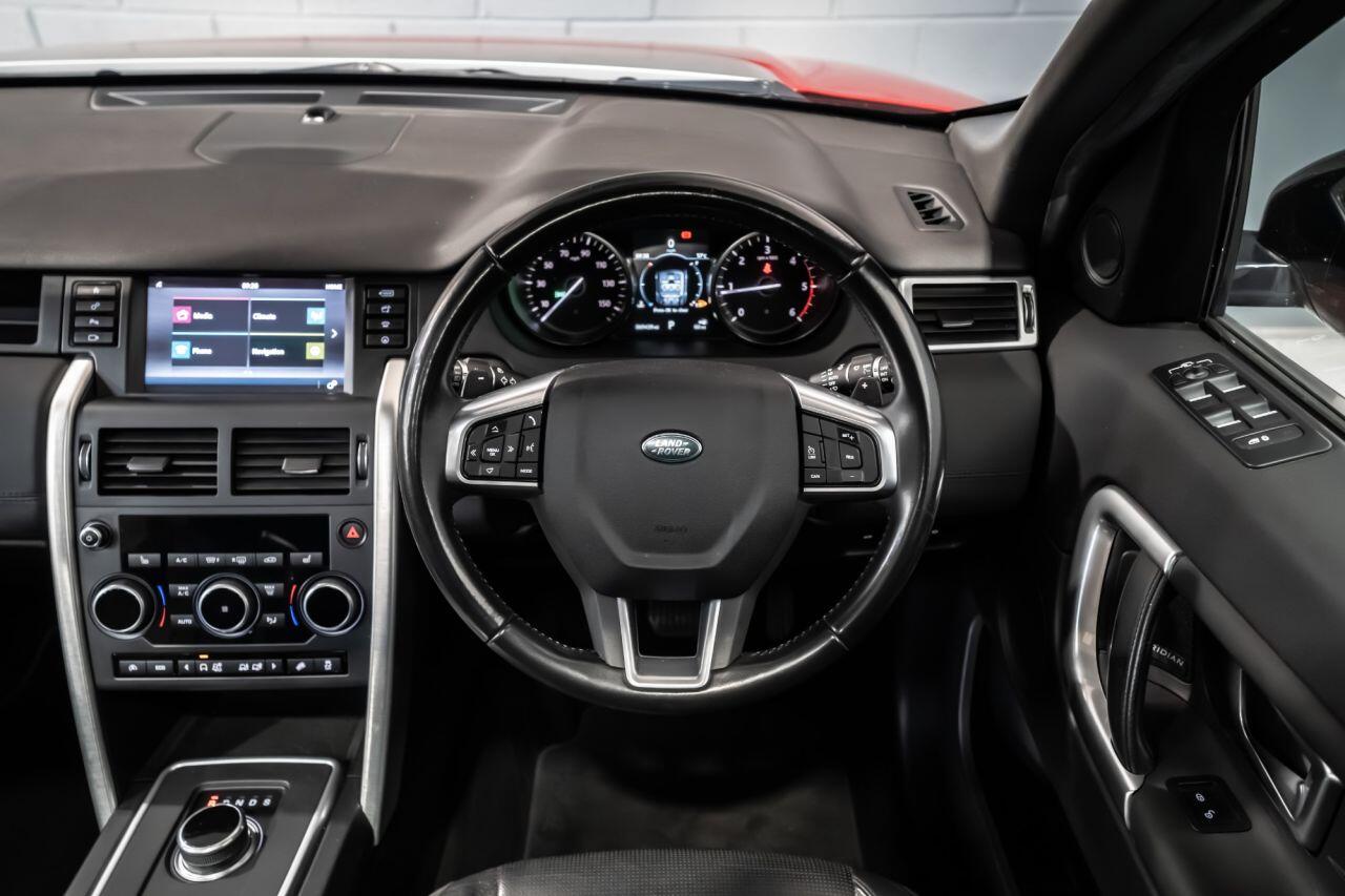 Land Rover Discovery Sport view 28