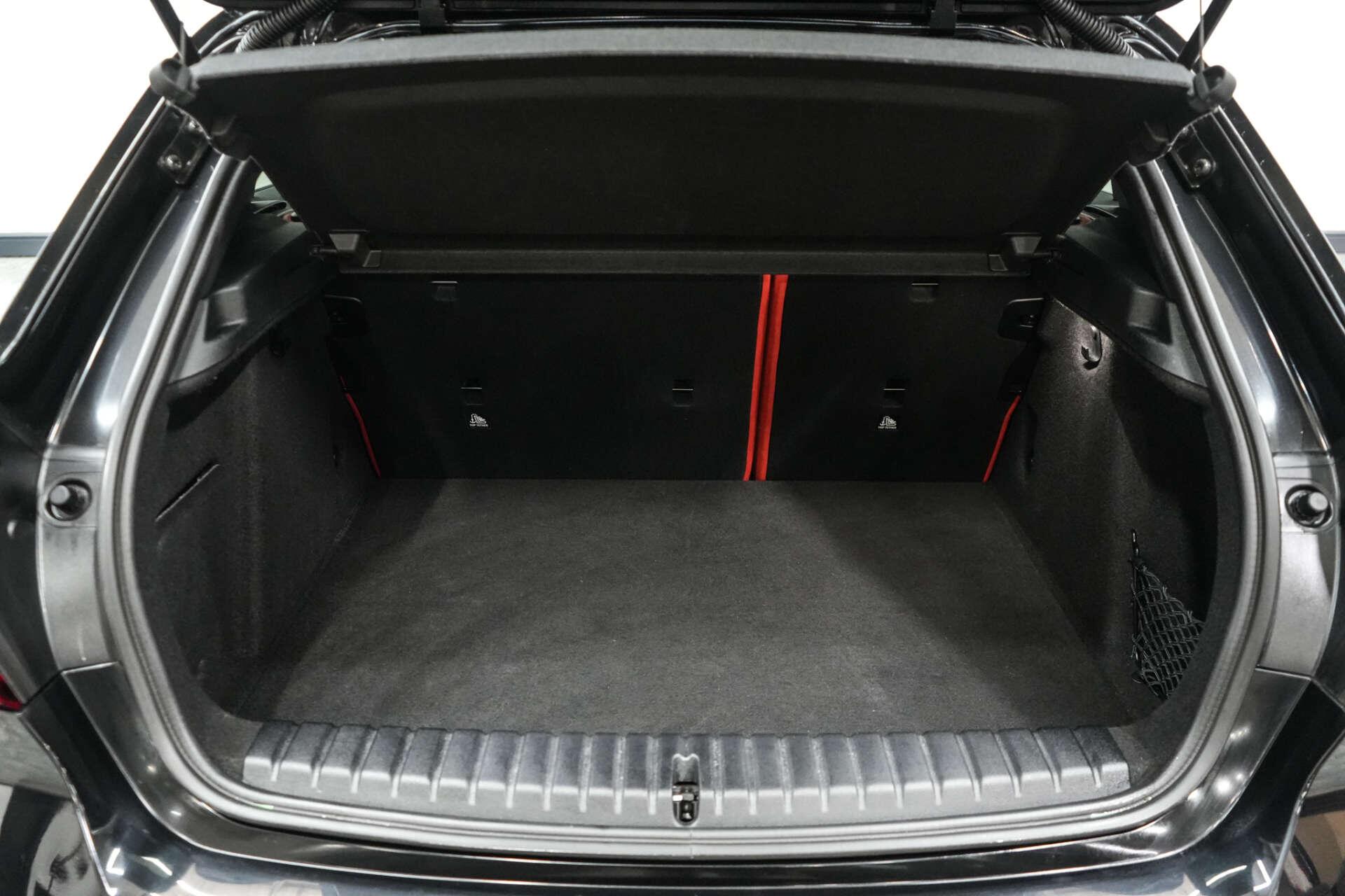 BMW 1 Series view 10