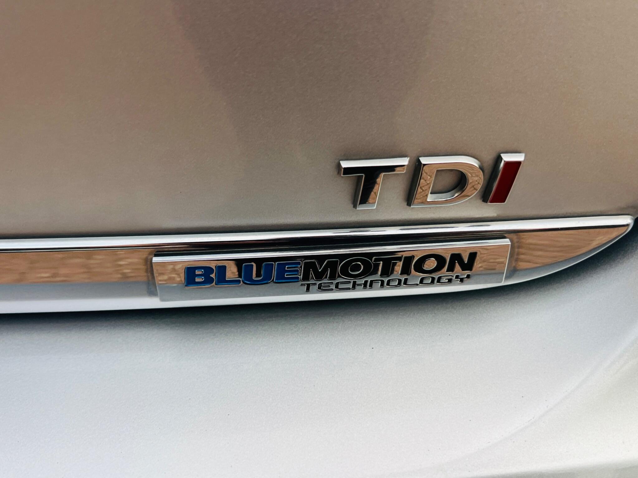 Volkswagen Passat view 75