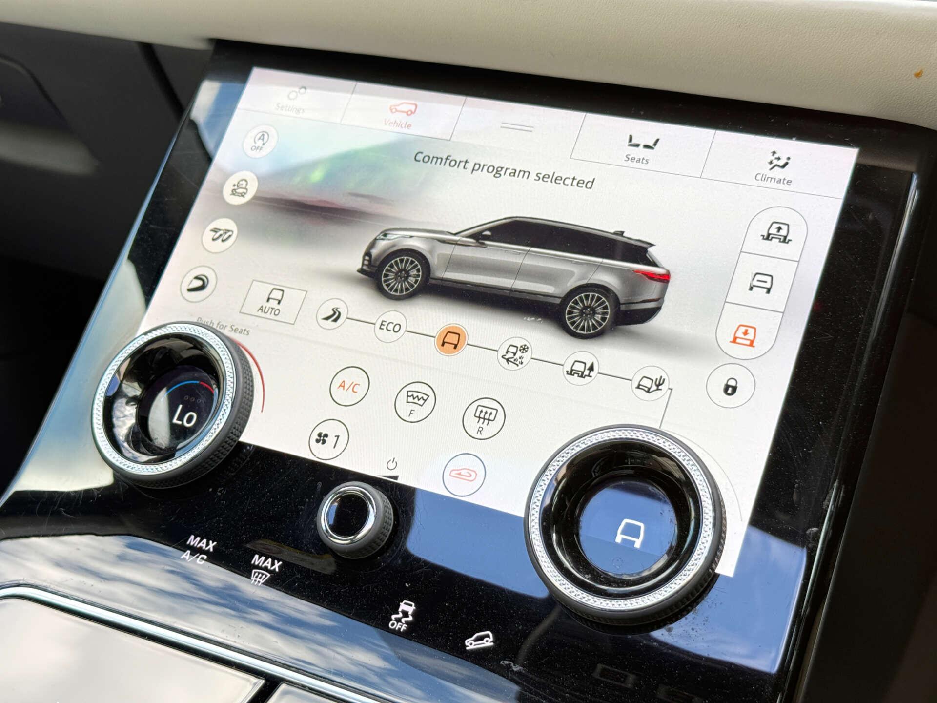 Land Rover Range Rover Velar view 59