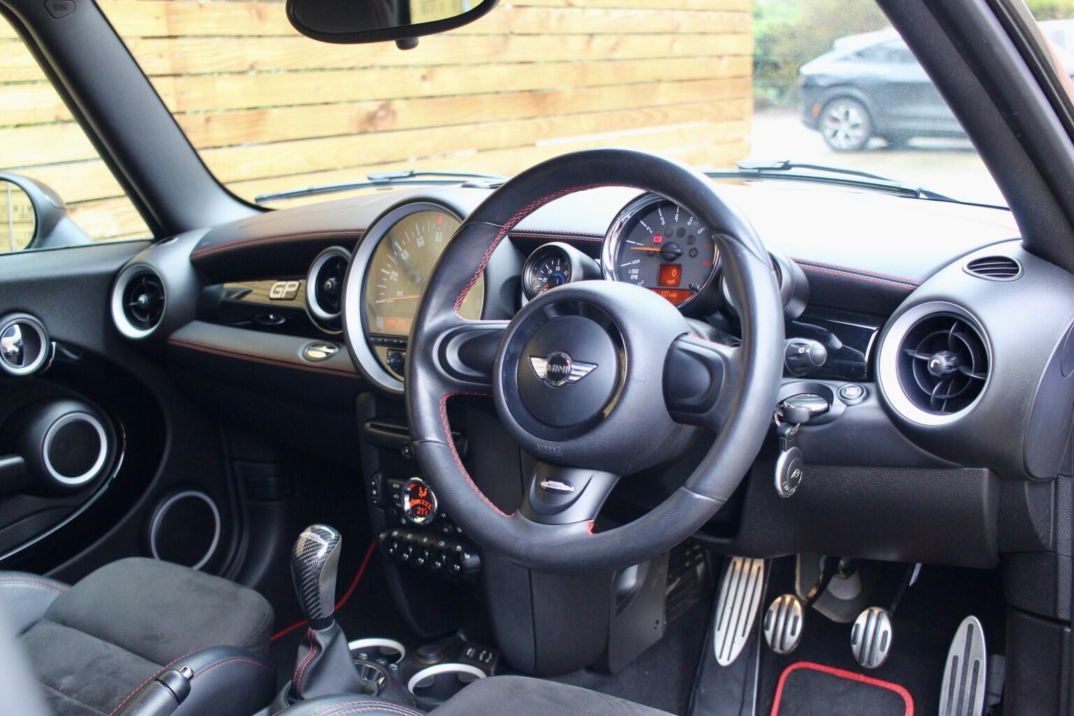 Mini Hatch view 3
