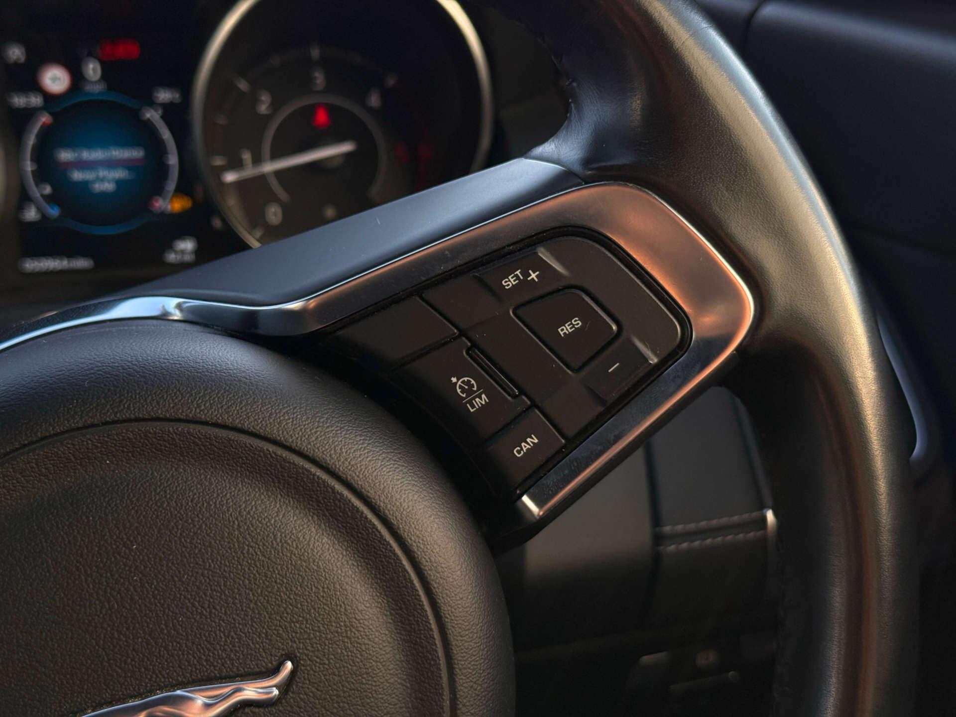 Jaguar E-Pace view 57