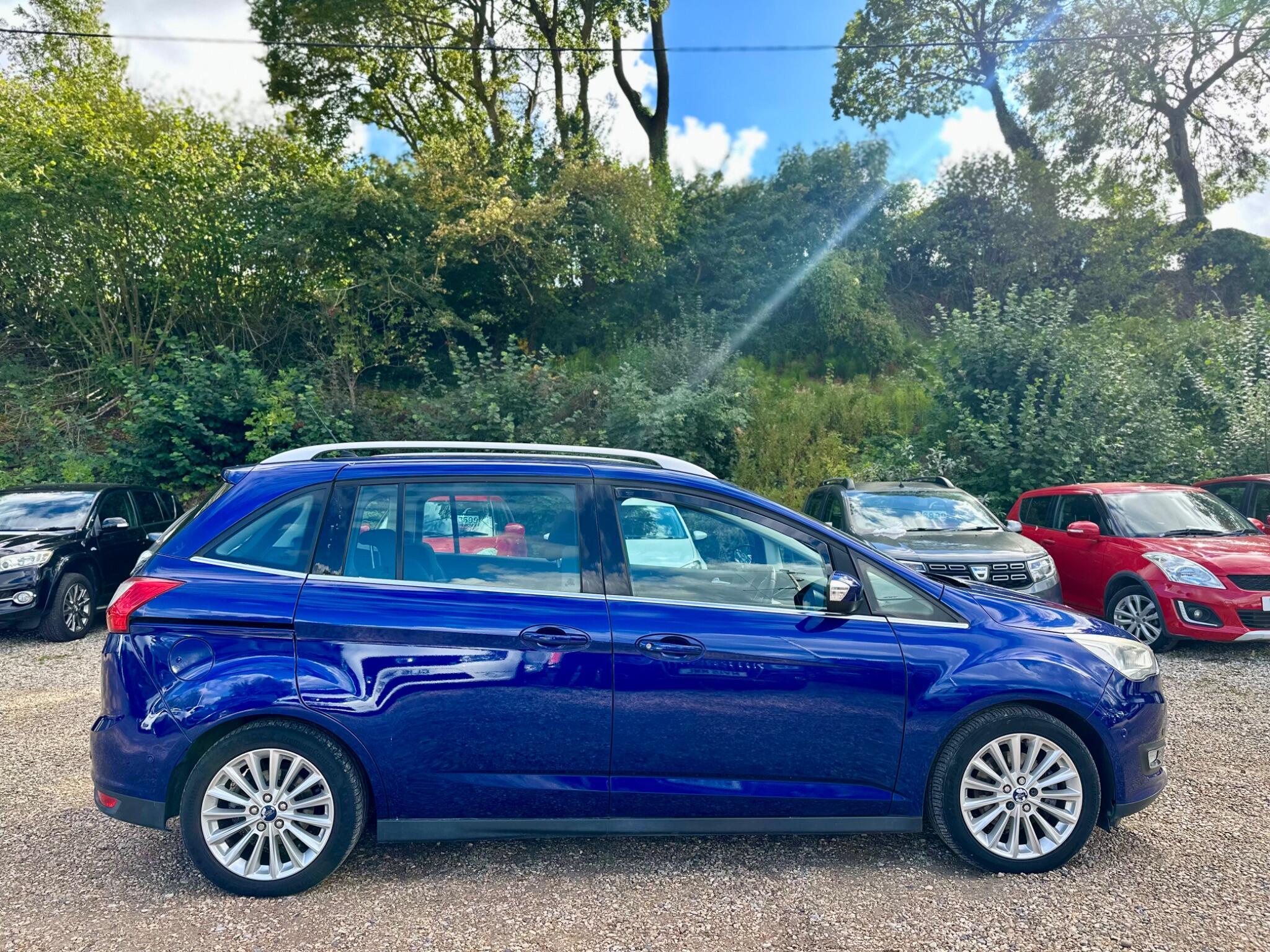 Ford Grand C-Max view 7