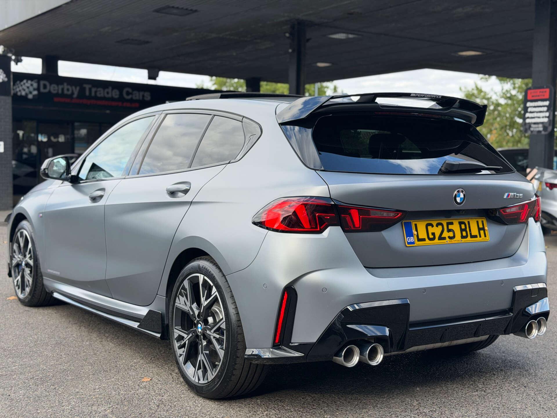 BMW 1 Series view 50