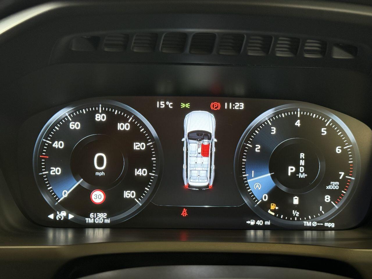Volvo XC90 view 41
