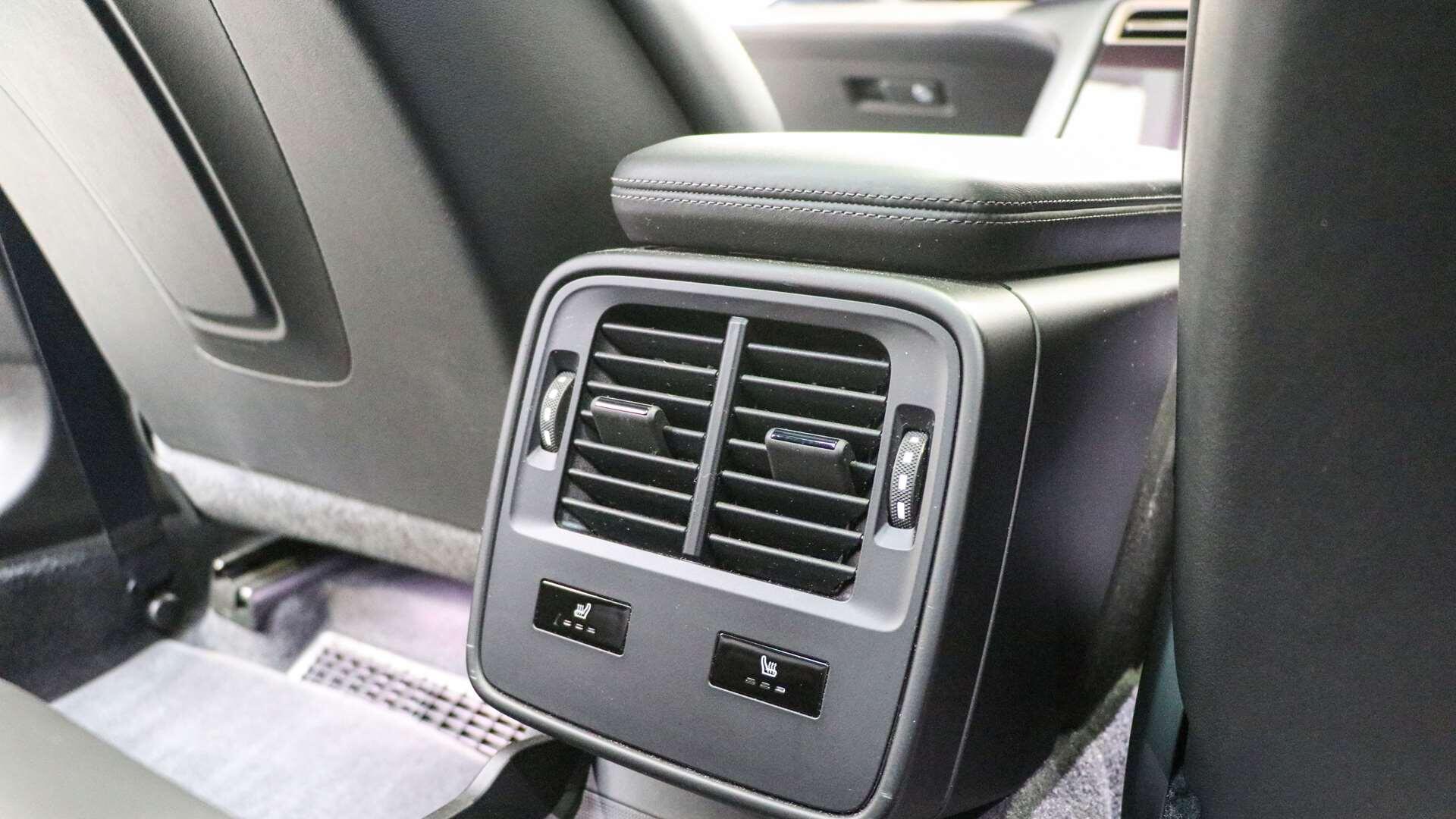 Porsche Taycan view 29