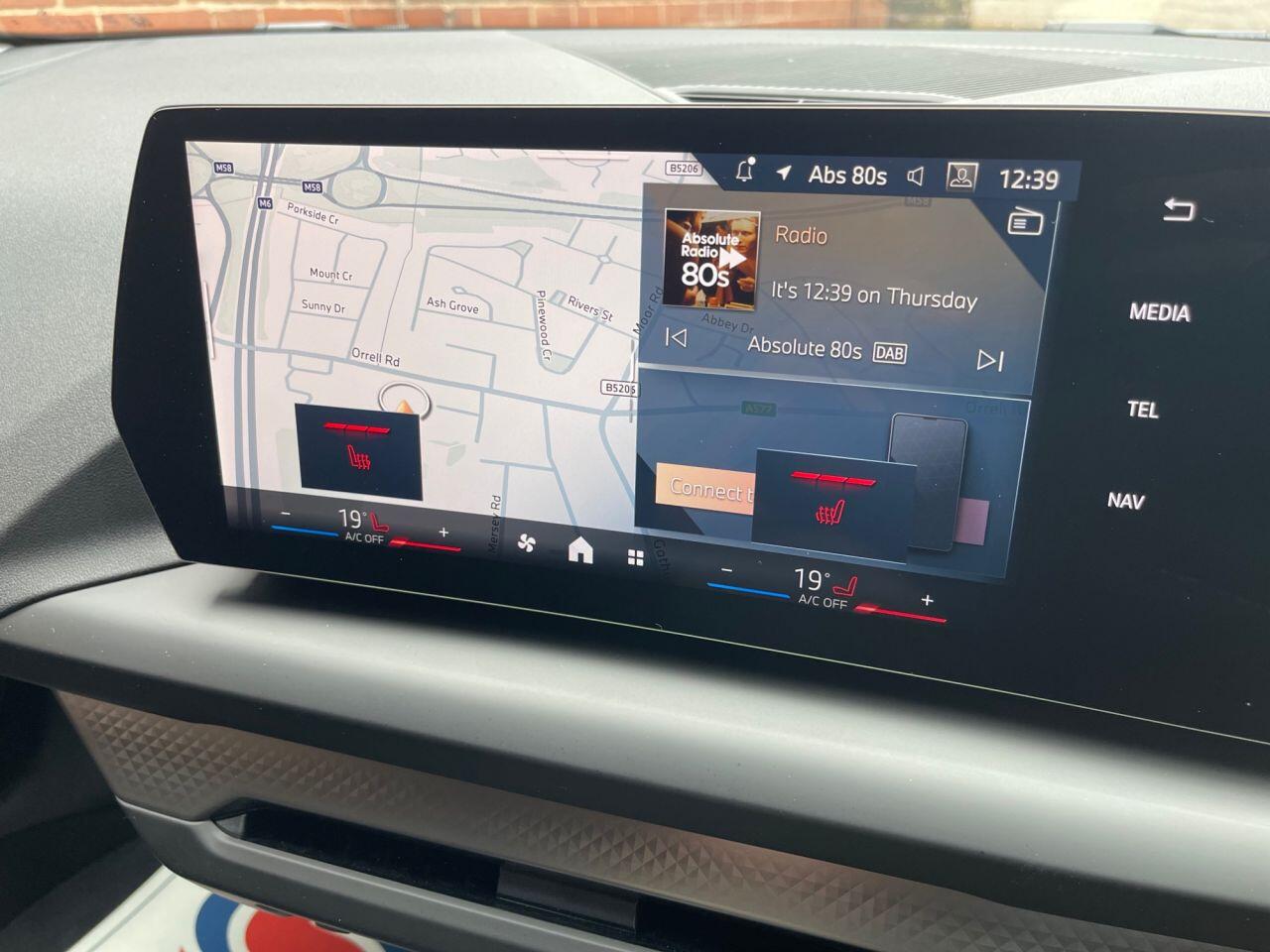 BMW 1 Series view 16