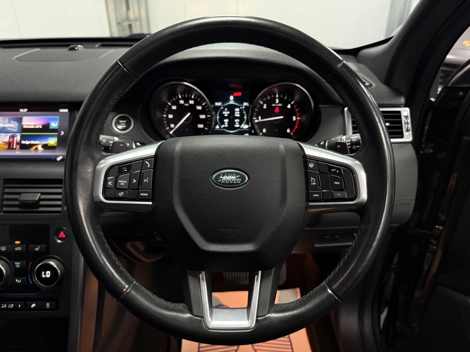 Land Rover Discovery Sport view 18