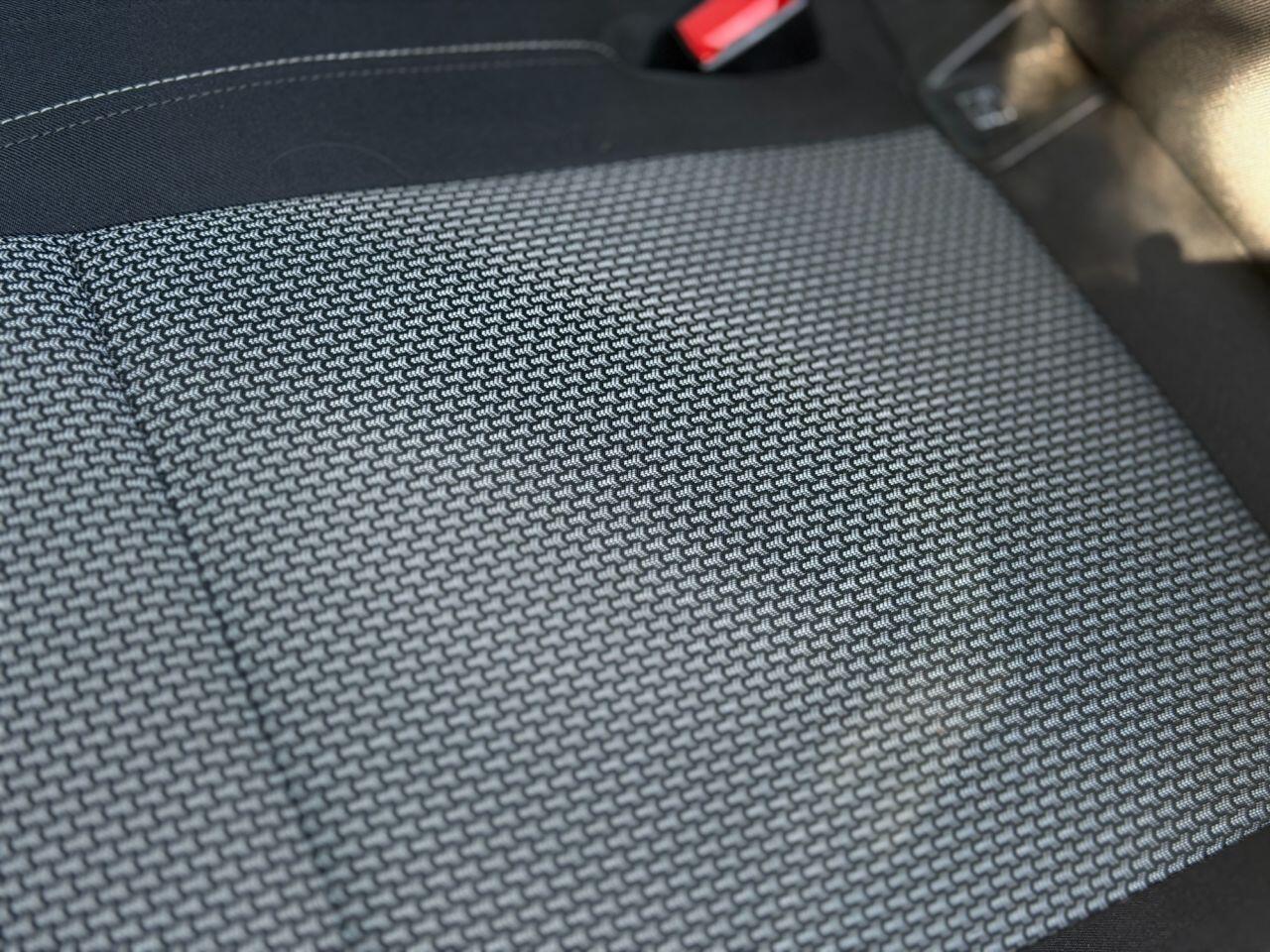 Vauxhall Grandland X view 102