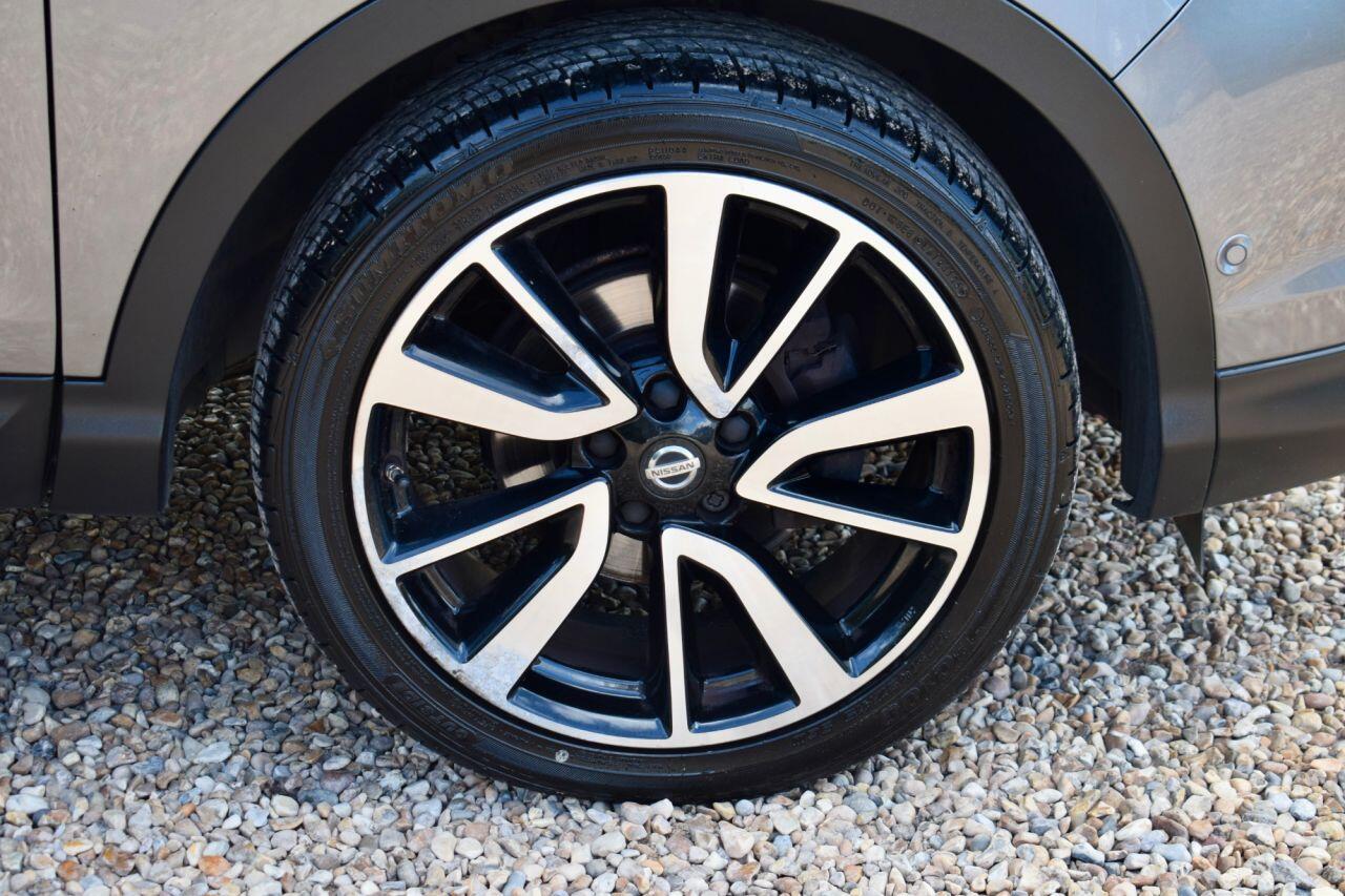 Nissan Qashqai view 18
