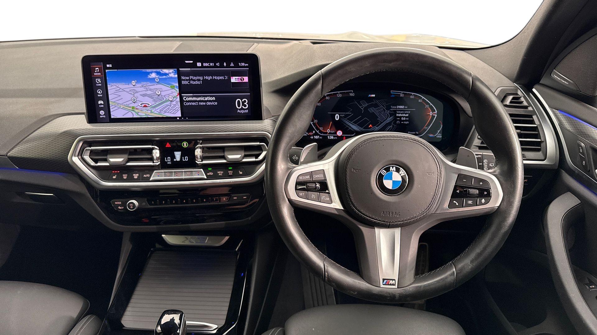 BMW X3 view 5
