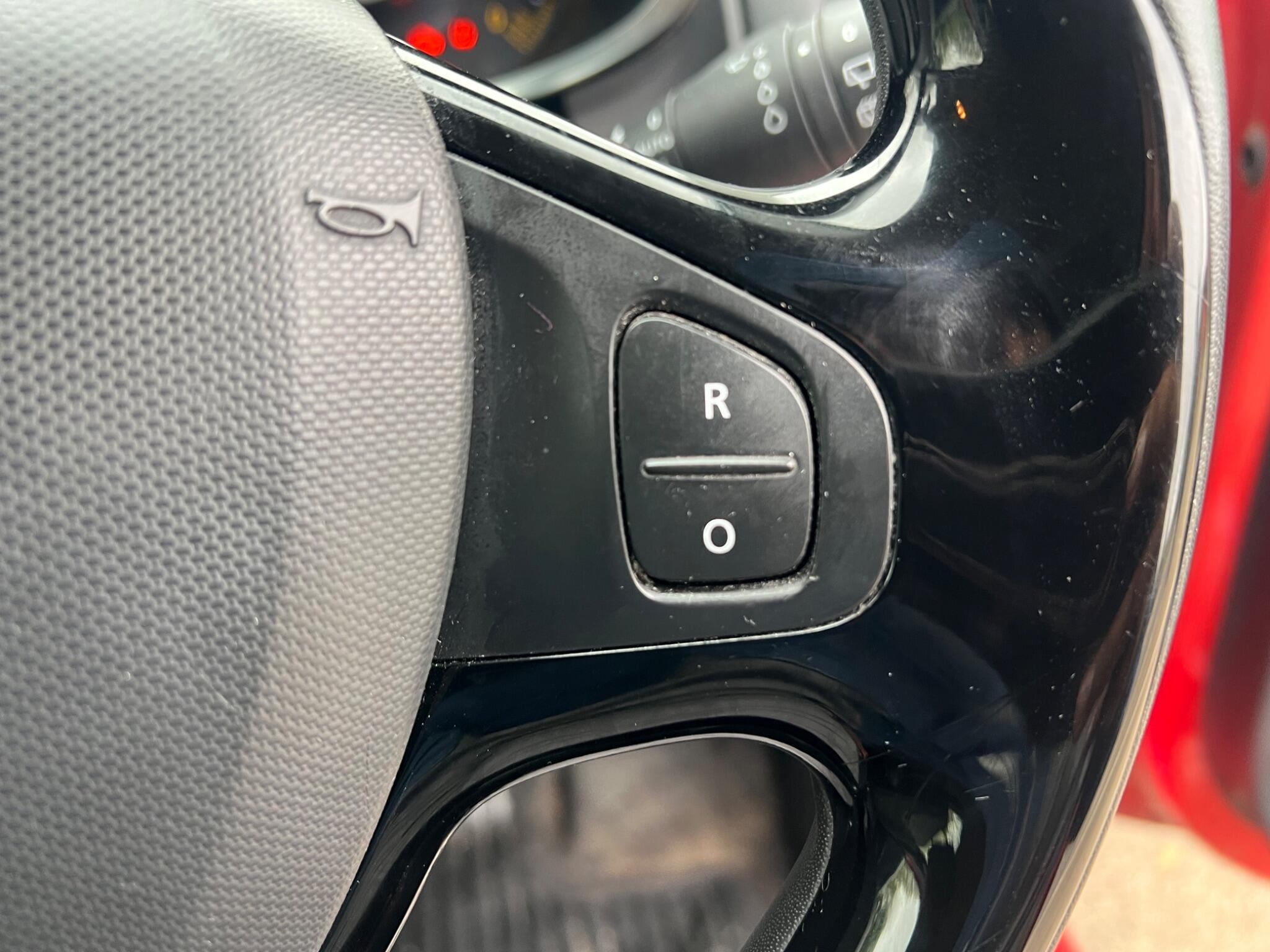 Renault Clio view 31