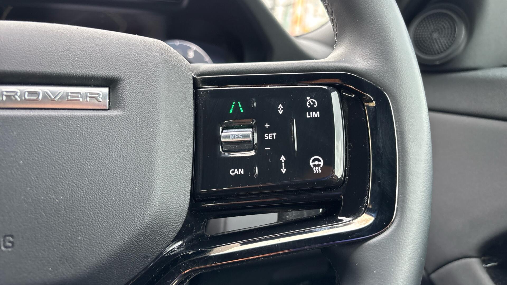Land Rover Range Rover Evoque view 32