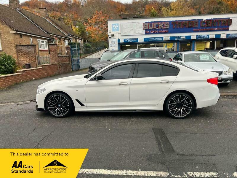 2017 BMW 5 Series image 5