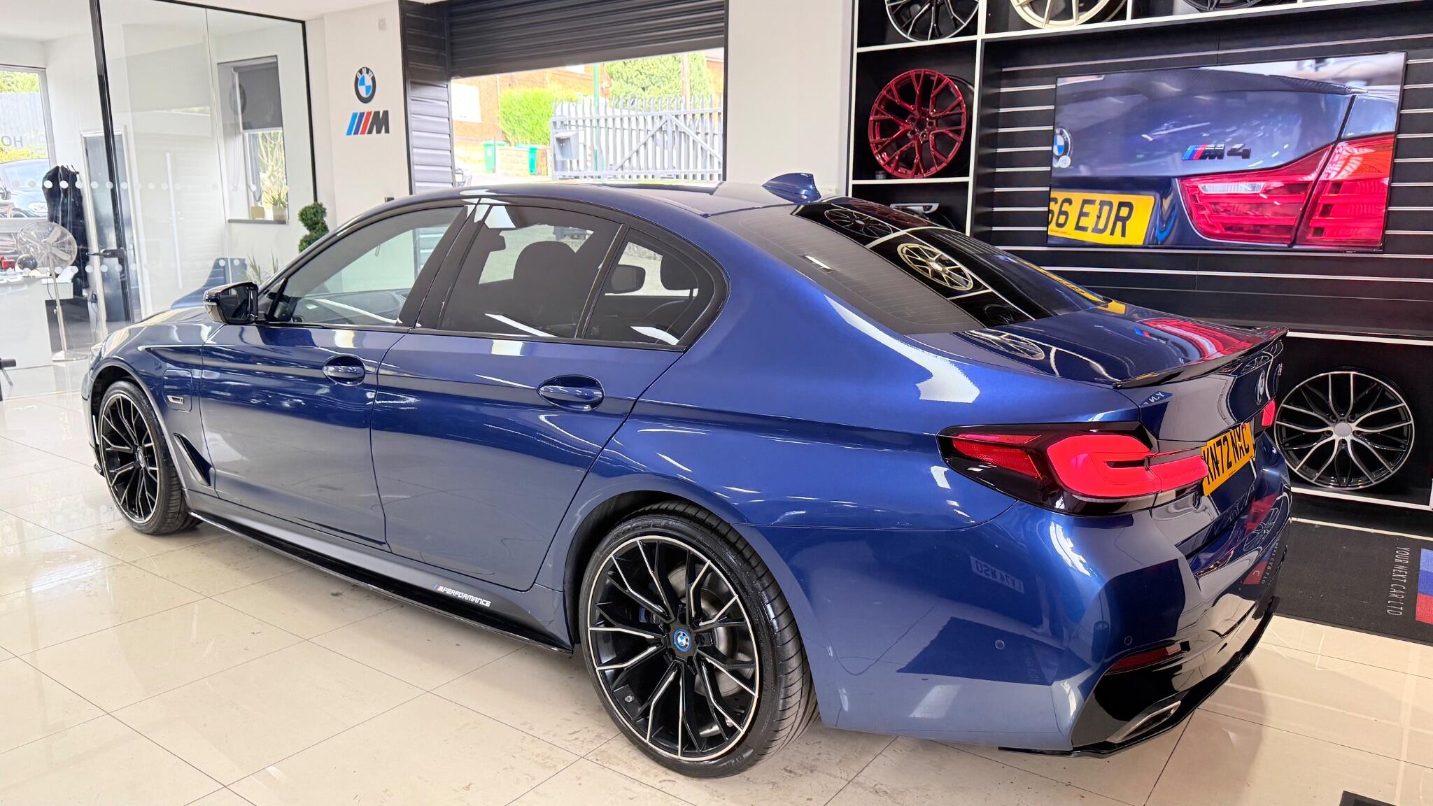 BMW 5 Series view 38