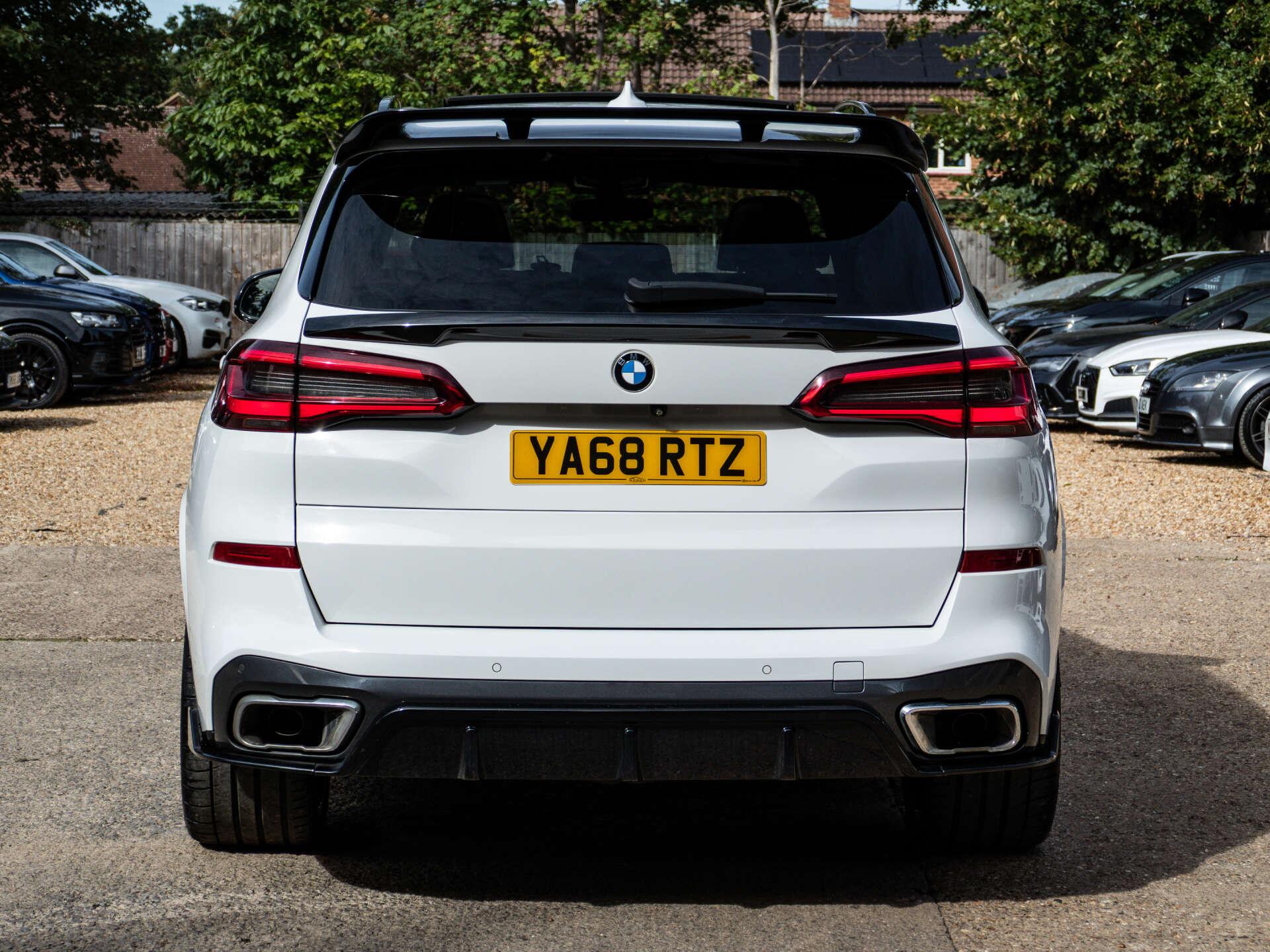 BMW X5 view 17