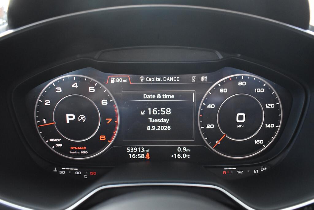 Audi TT view 38