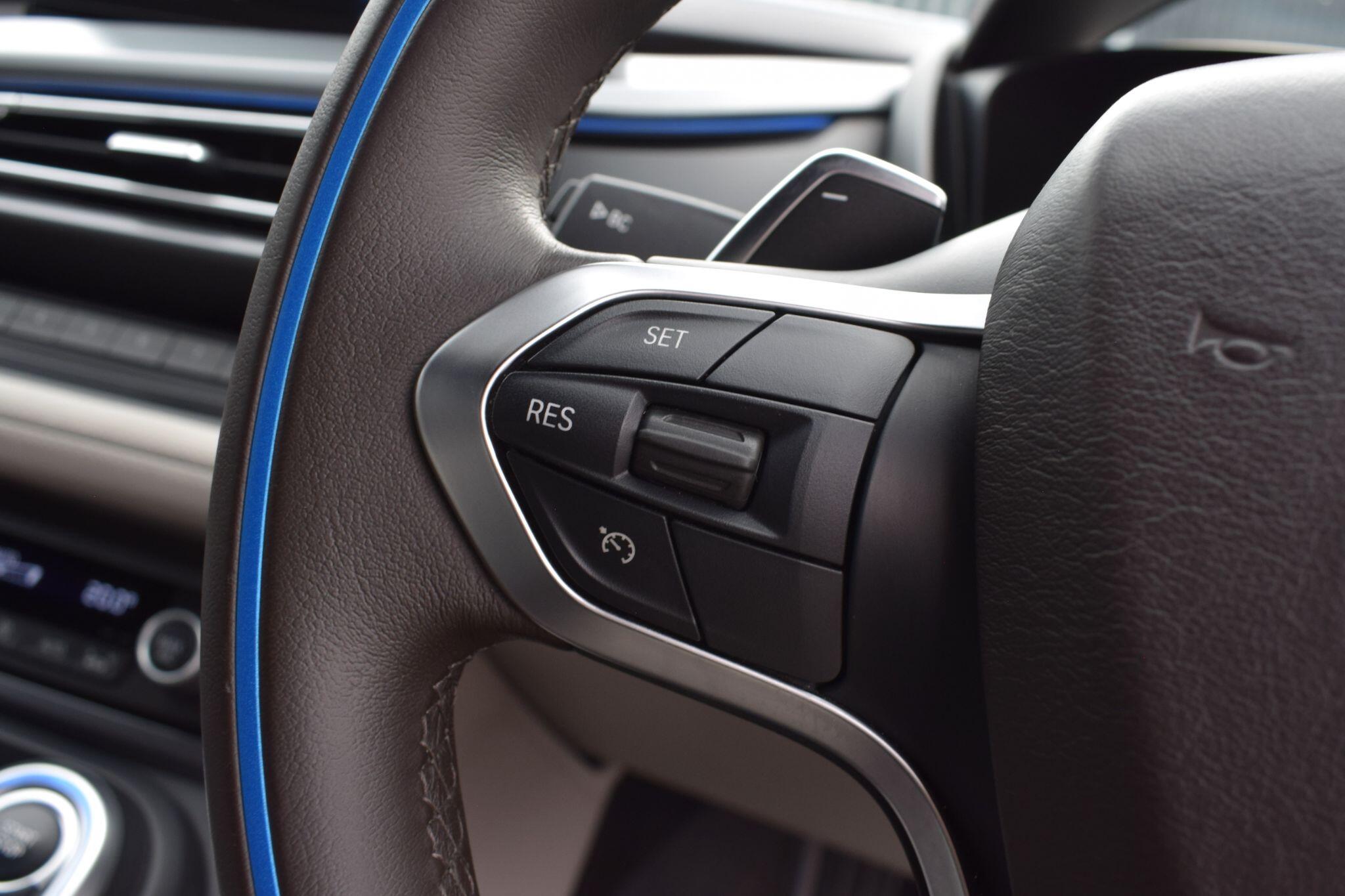 BMW I8 view 17