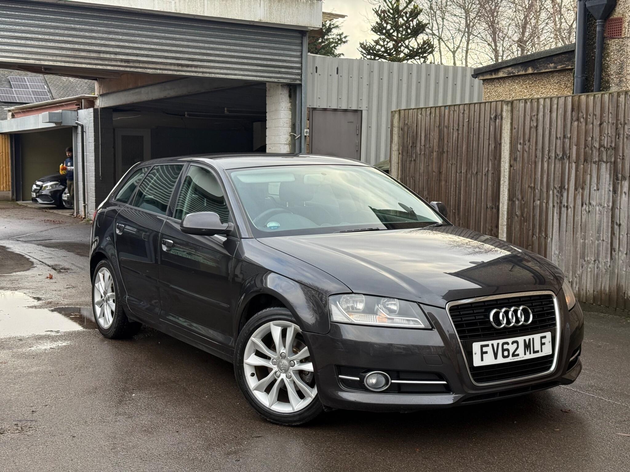 2012 Audi A3 1.6 TDI Sport Sportback Euro 5 (s/s) 5dr image 3