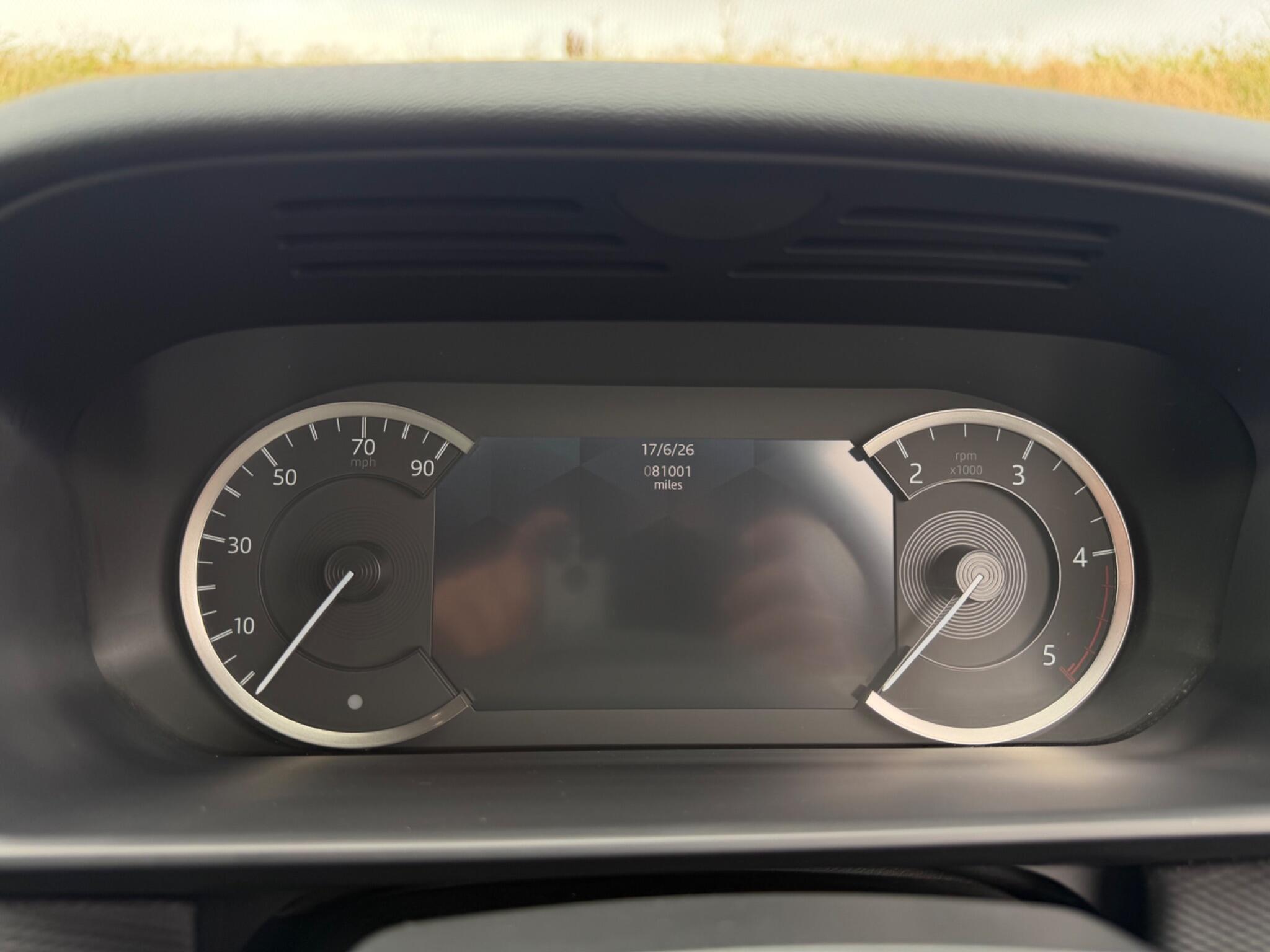 Land Rover Discovery 3 view 29